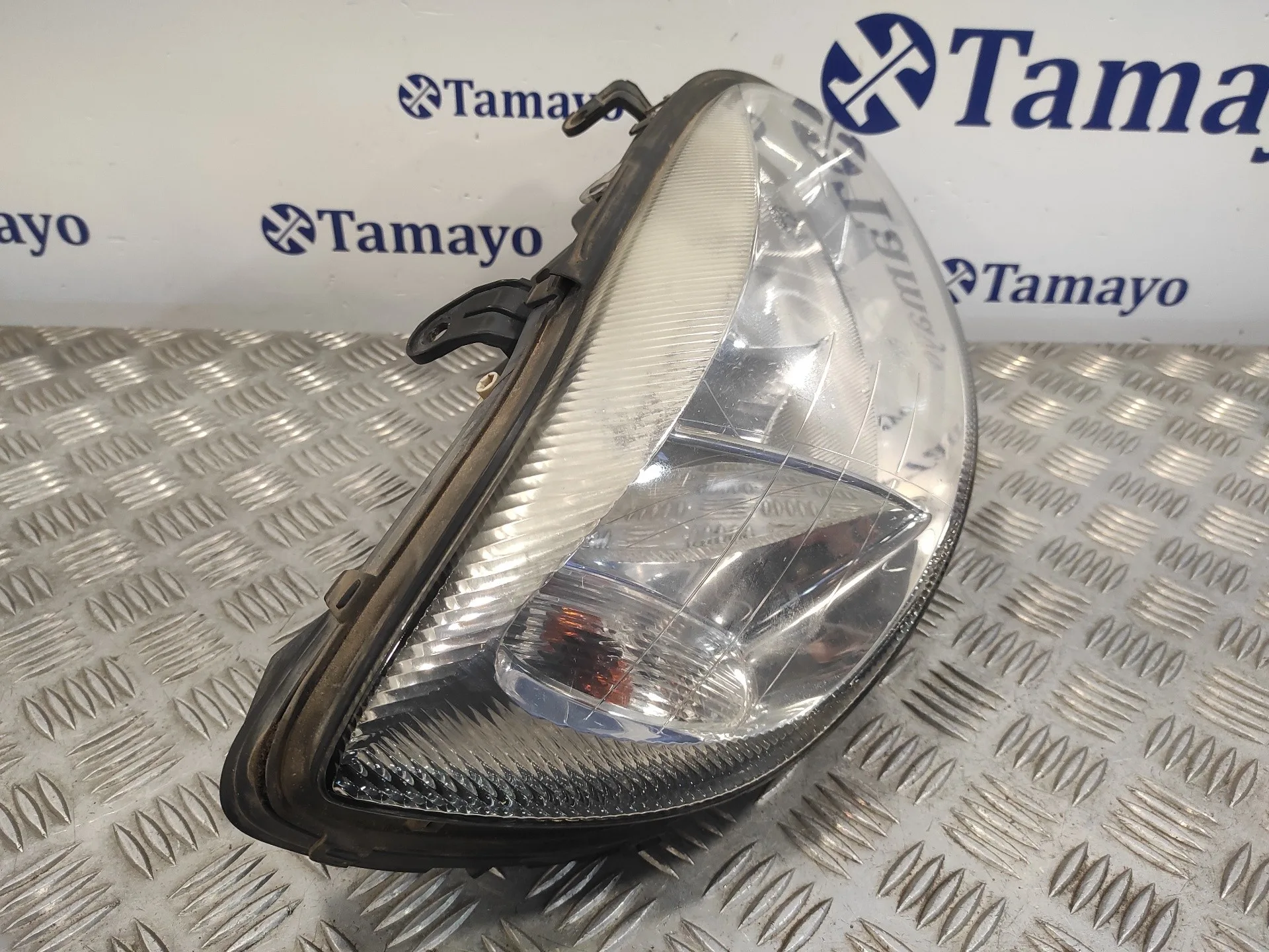 Faro Derecho para Opel Zafira A
