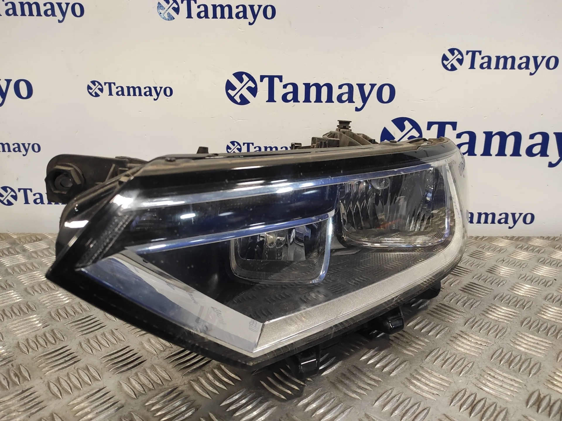 Faro Izquierdo para Volkswagen Passat Variant (3G5)
