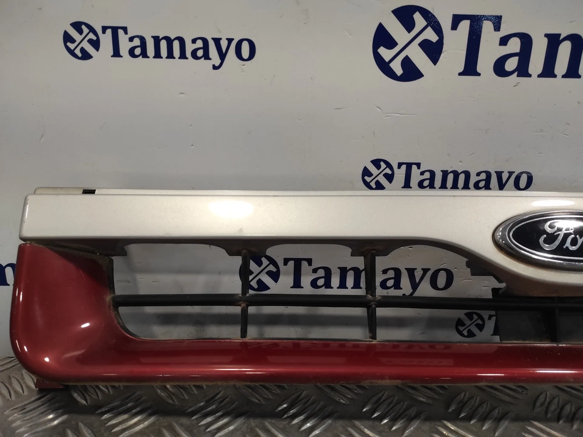 Rejilla Delantera para Ford Maverick (Ml)