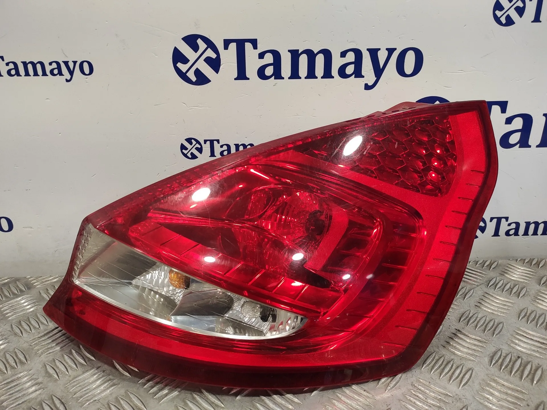 Piloto Trasero Derecho para Ford Fiesta (Cb1)