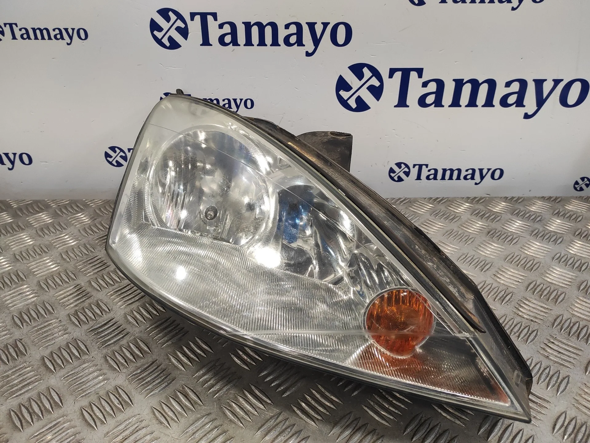 Faro Derecho para Ford Focus Berlina (Cak)