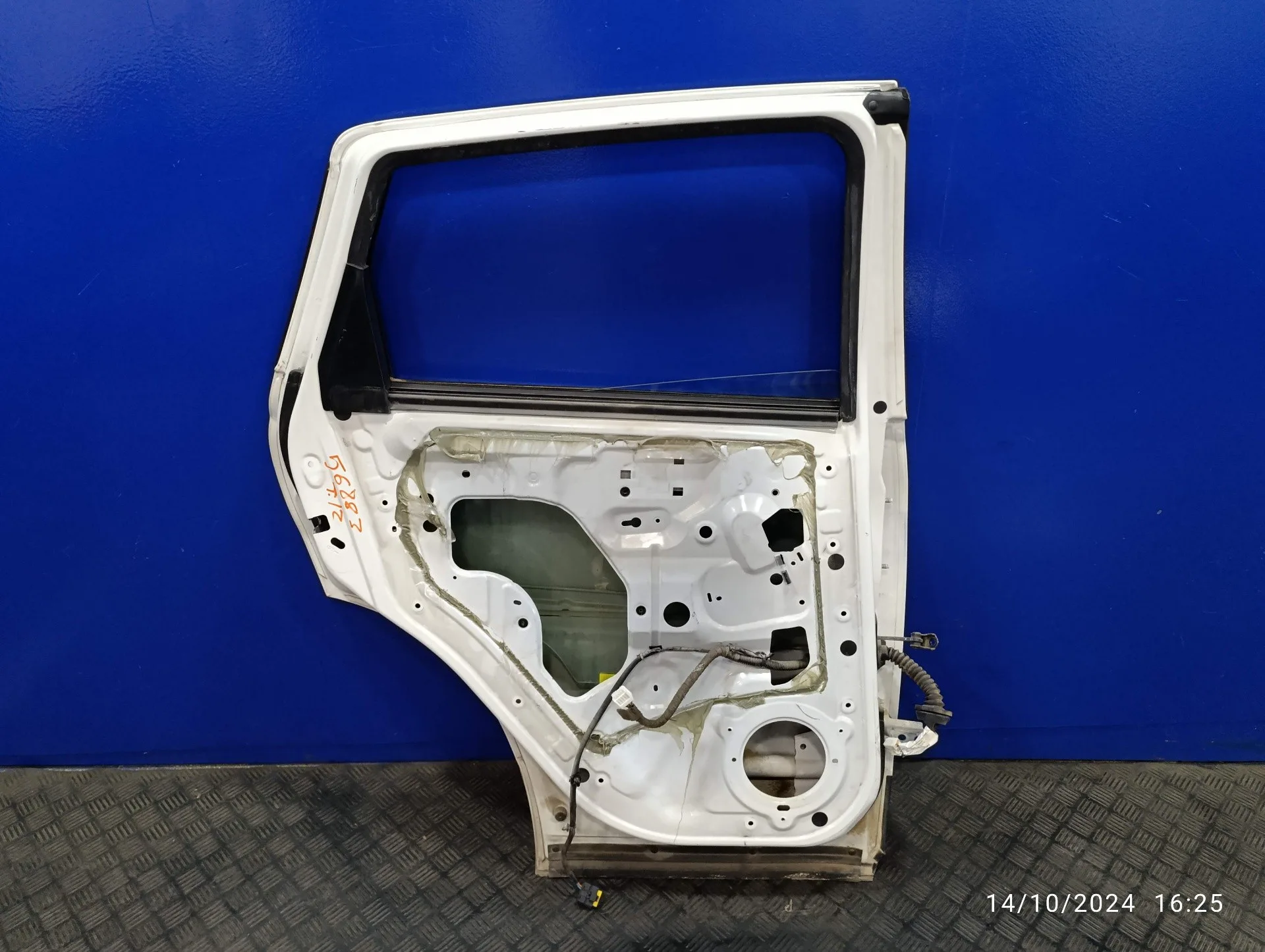 Puerta Trasera Izquierda para Nissan Qashqai (J10)