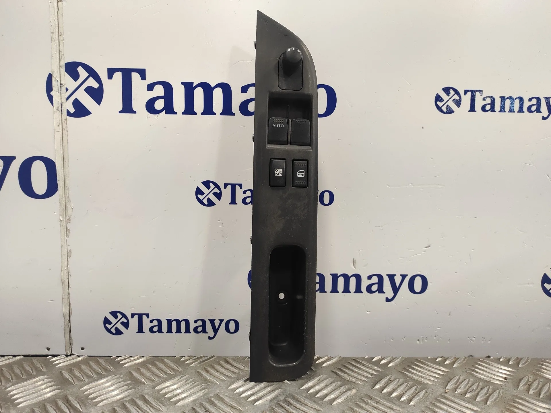 Mando Elevalunas Delantero Izquierdo para Suzuki Swift Berlina (Mz)