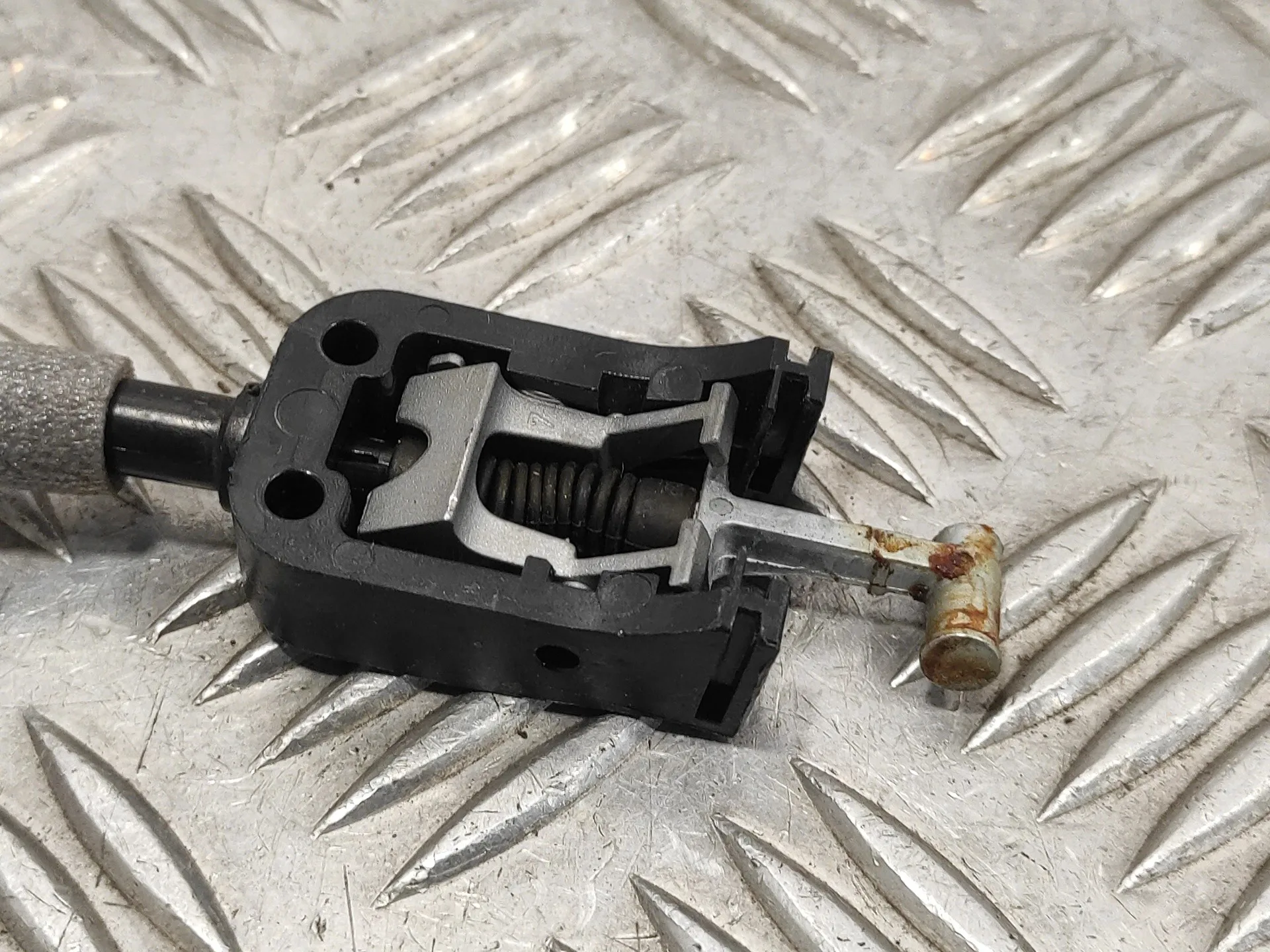 Cerradura Puerta Delantera Derecha para Volkswagen Polo (6R1)