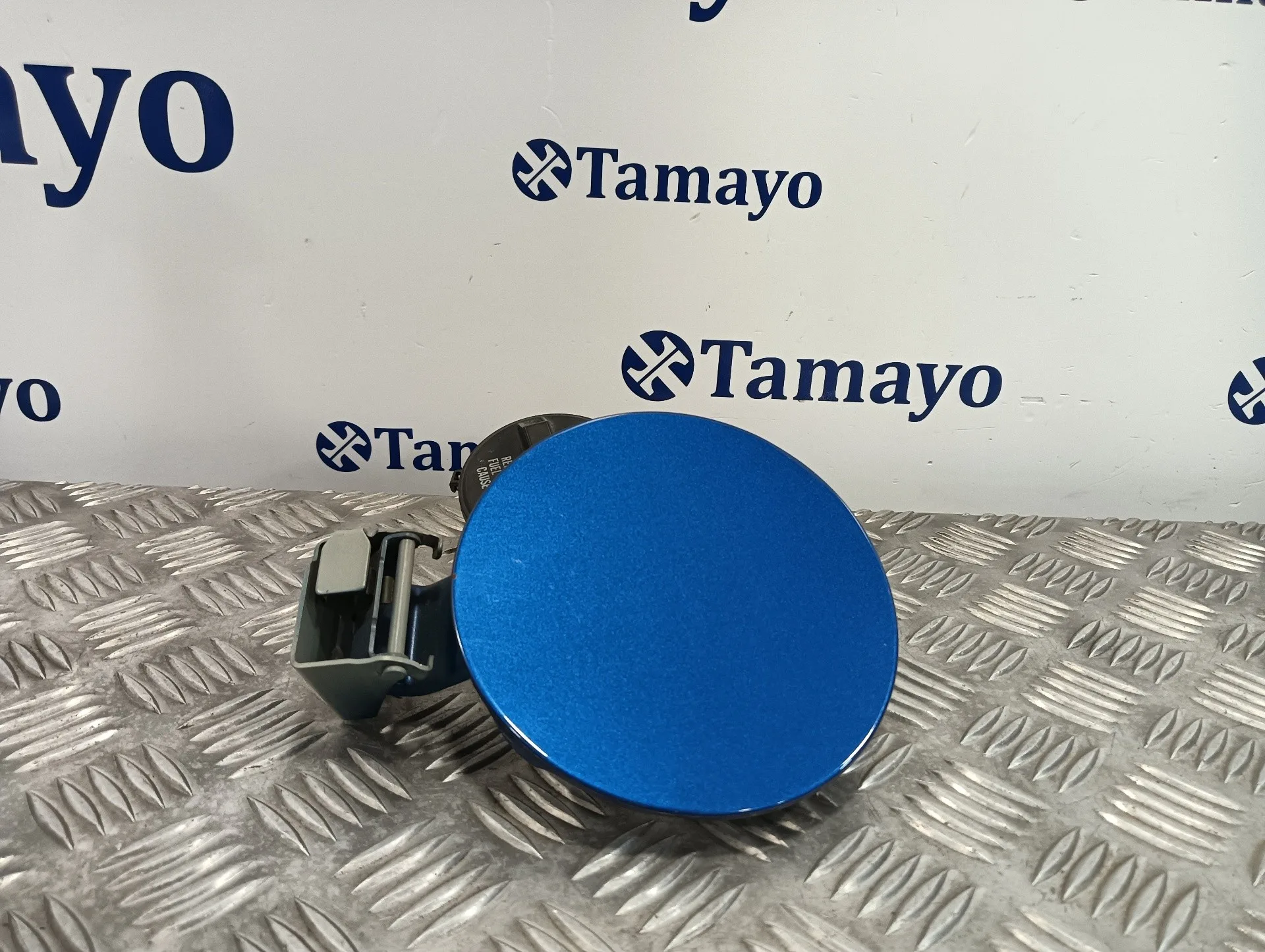 Tapa Exterior Combustible para Suzuki Swift Berlina (Mz)