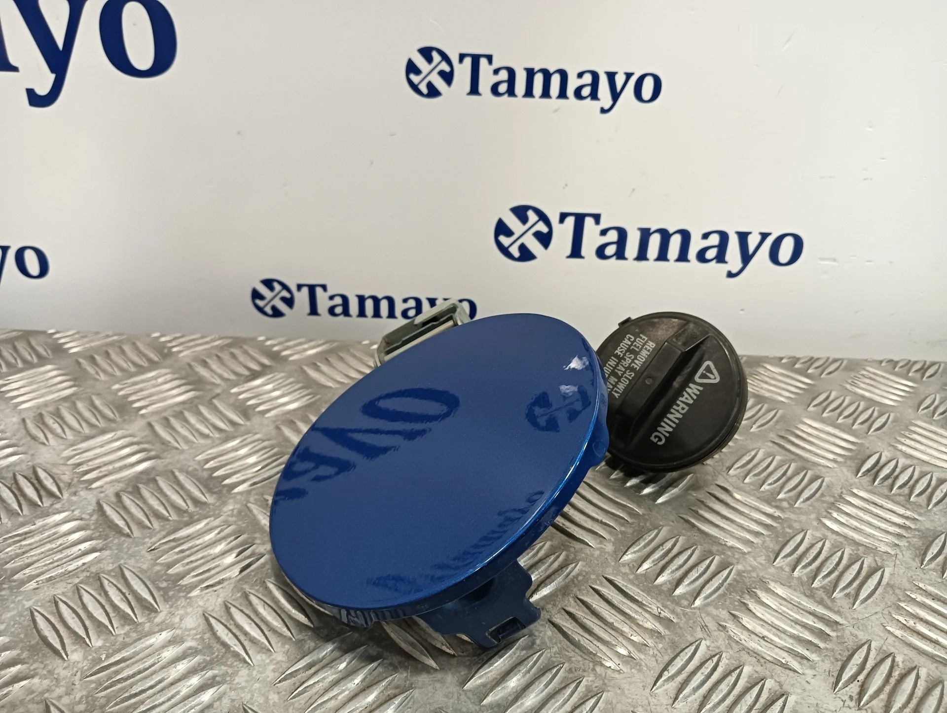 Tapa Exterior Combustible para Suzuki Swift Berlina (Mz)