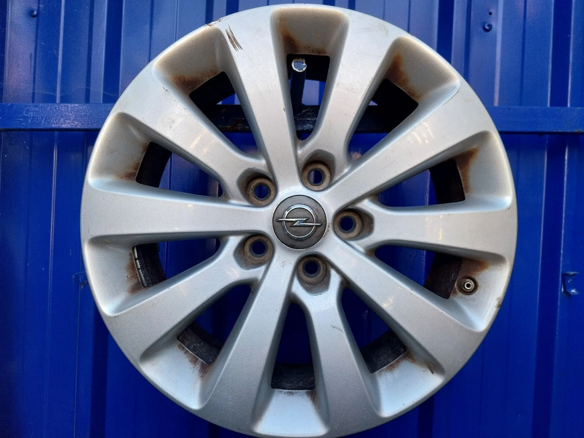Llanta para Opel Astra J Lim.