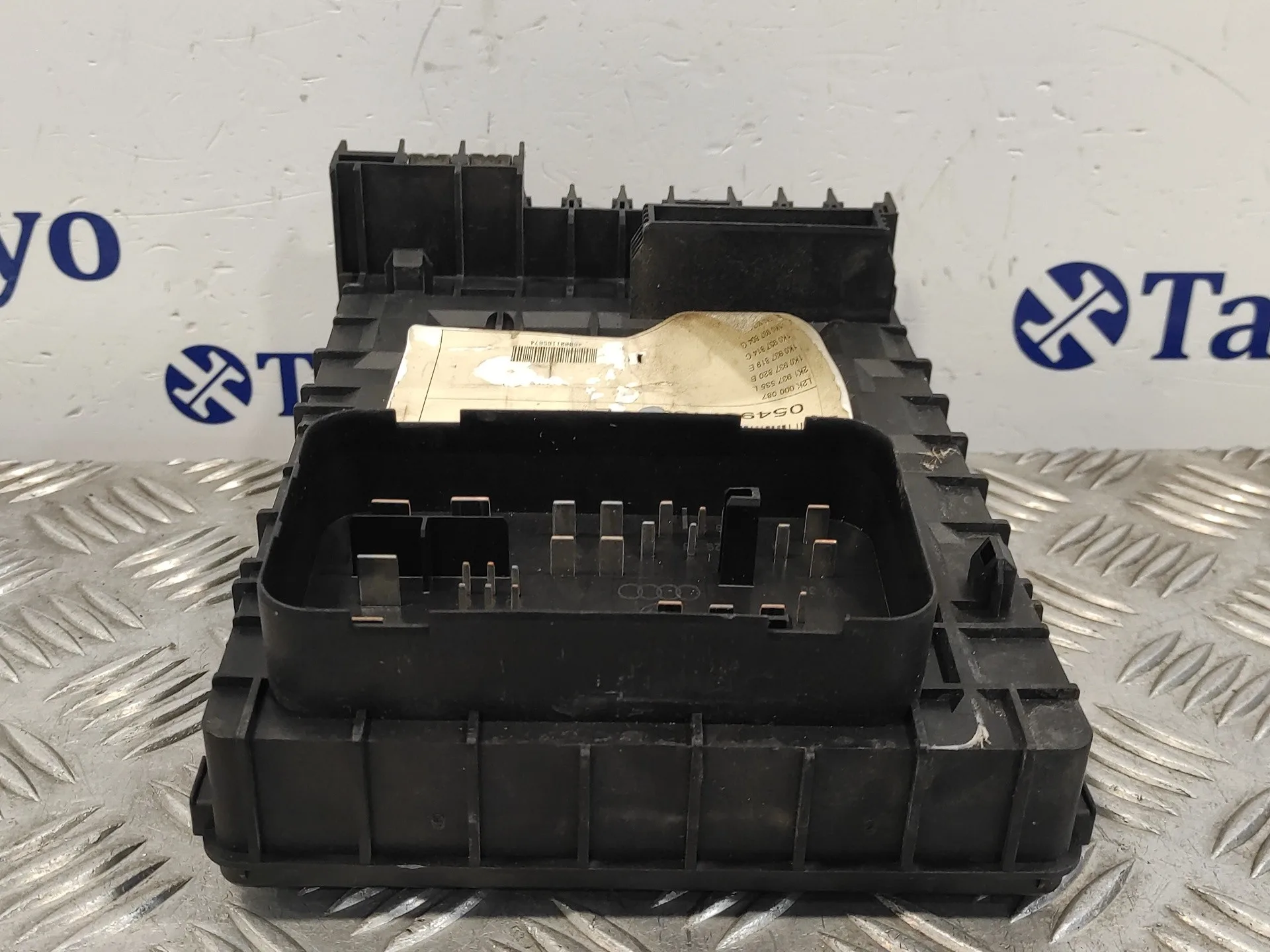 Caja Reles / Fusibles para Volkswagen Caddy Ka/Kb (2K)
