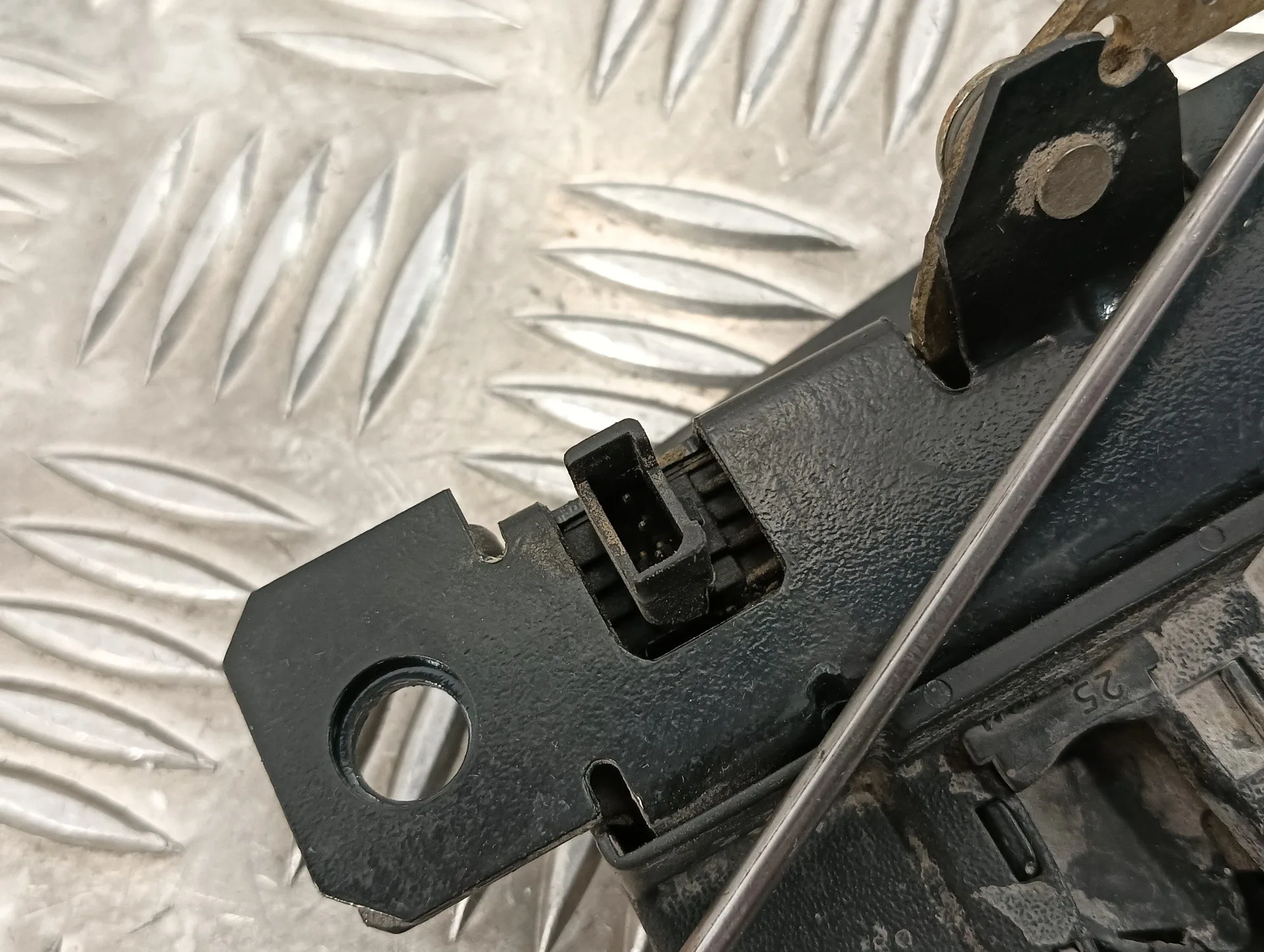 Cerradura Puerta Trasera Derecha para Volkswagen Caddy Ka/Kb (2K)