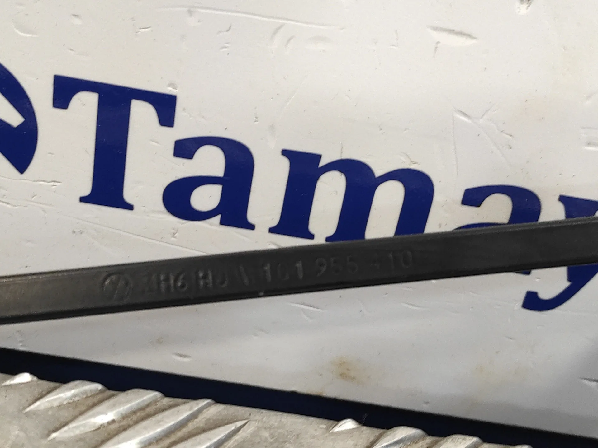Brazo Limpia Delantero Derecho para Volkswagen Golf Vi (5K1)