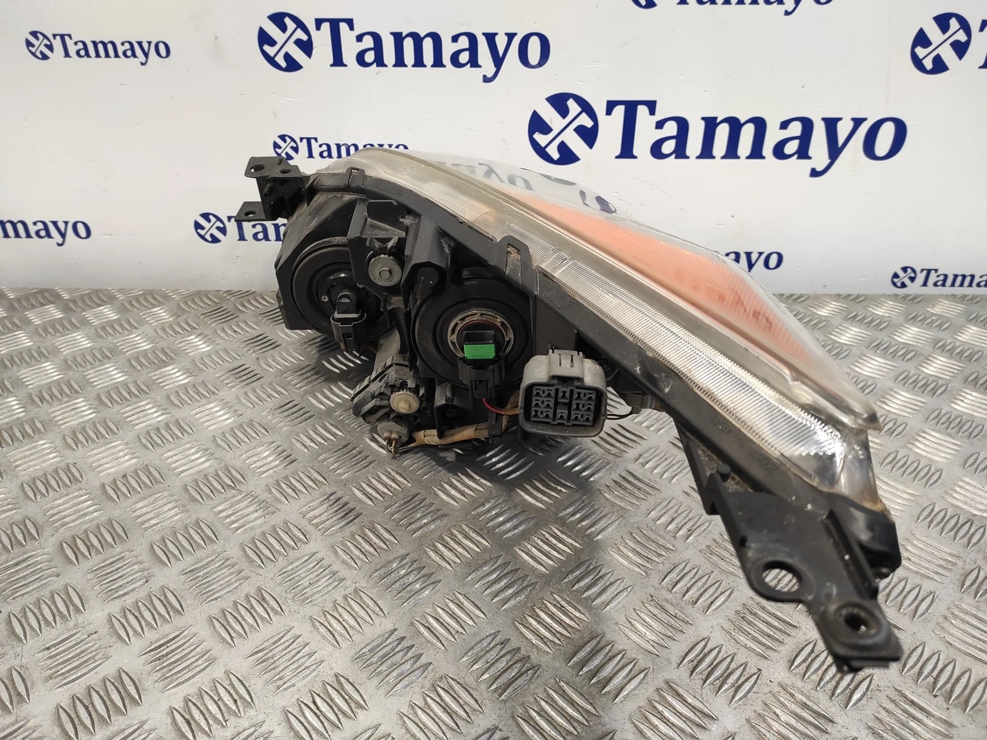 Faro Derecho para Mazda 3 Lim. (Bl)