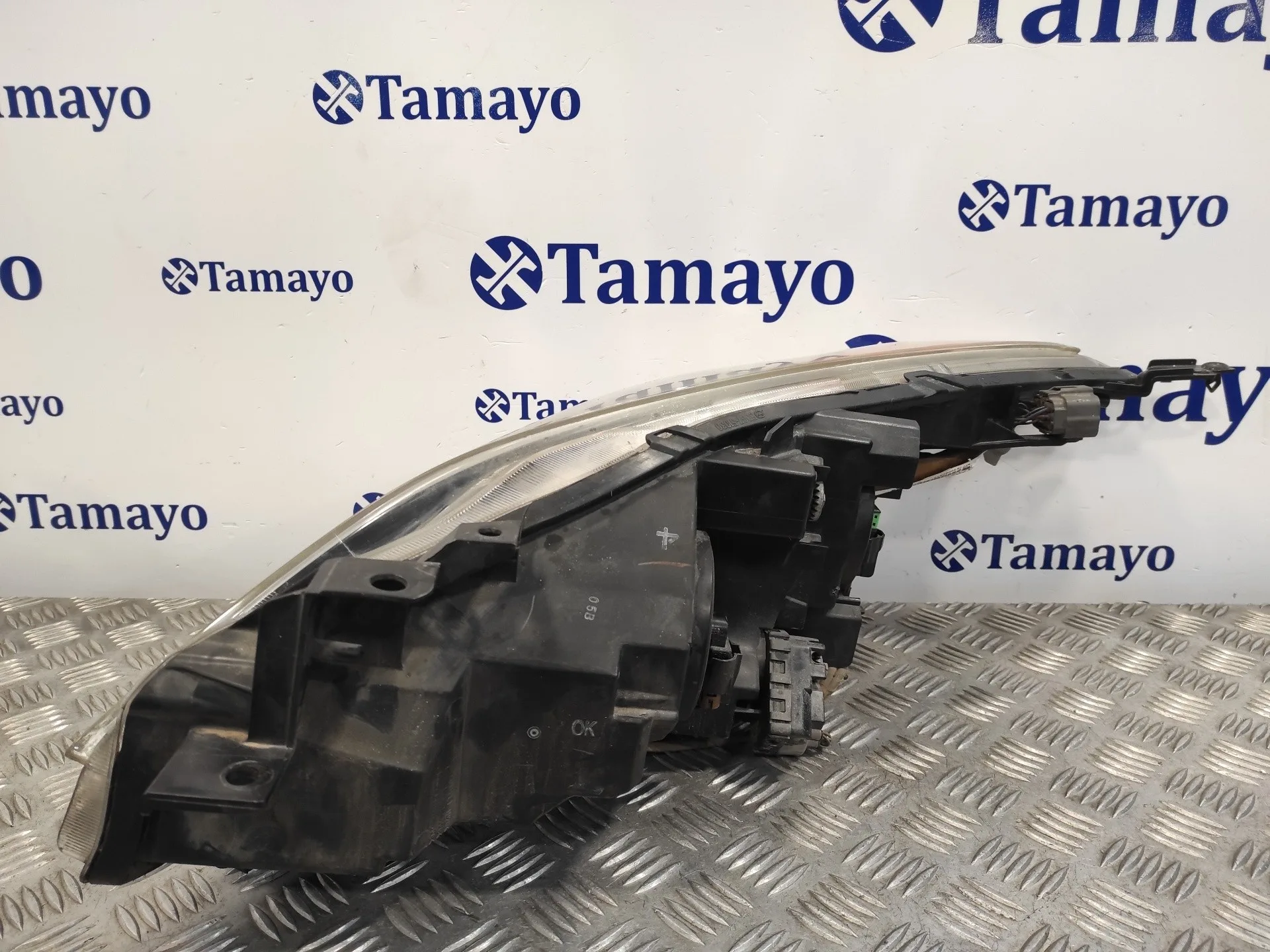 Faro Derecho para Mazda 3 Lim. (Bl)