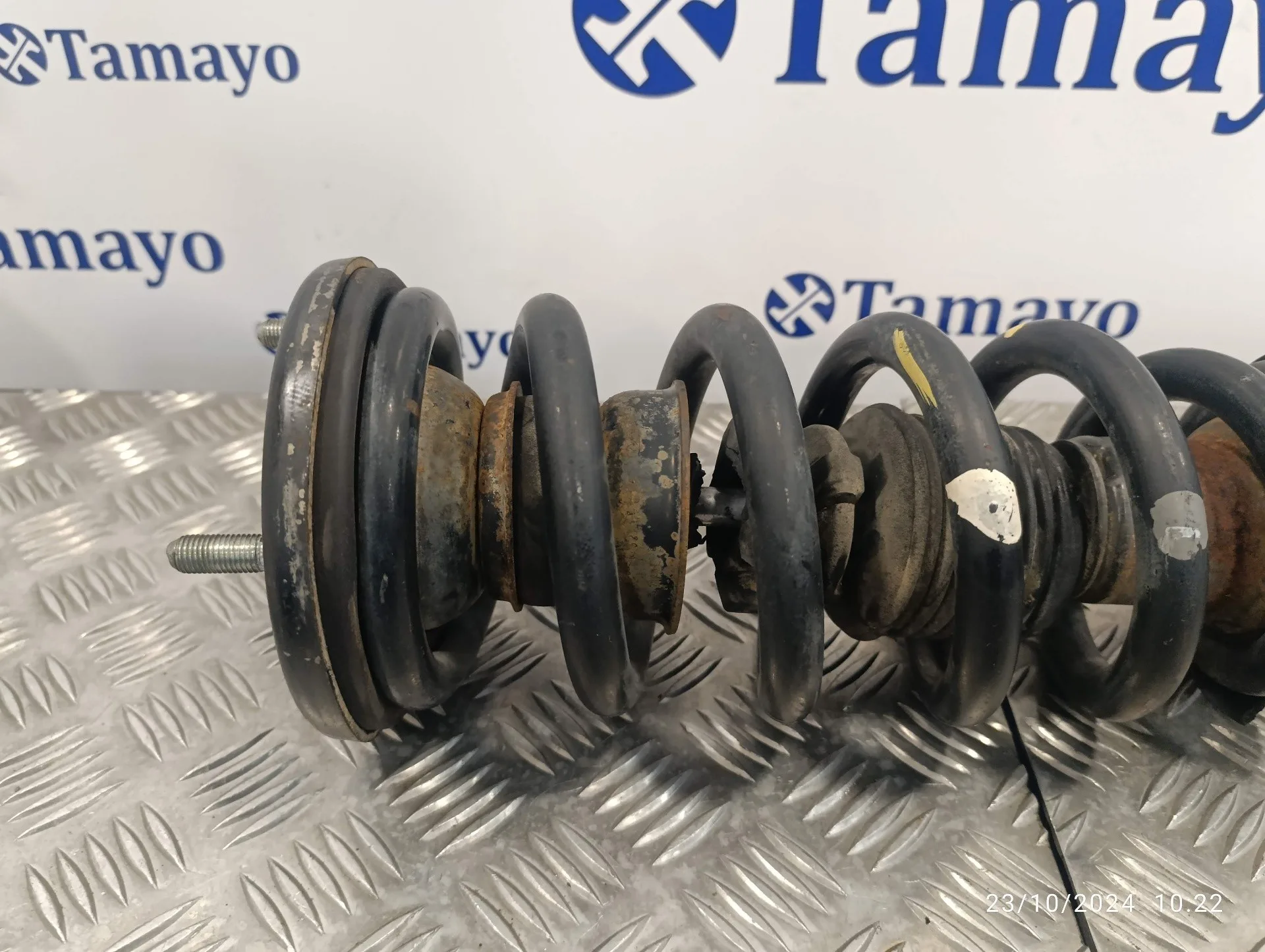 Amortiguador Delantero Derecho para Mitsubishi Montero (V80/V90)