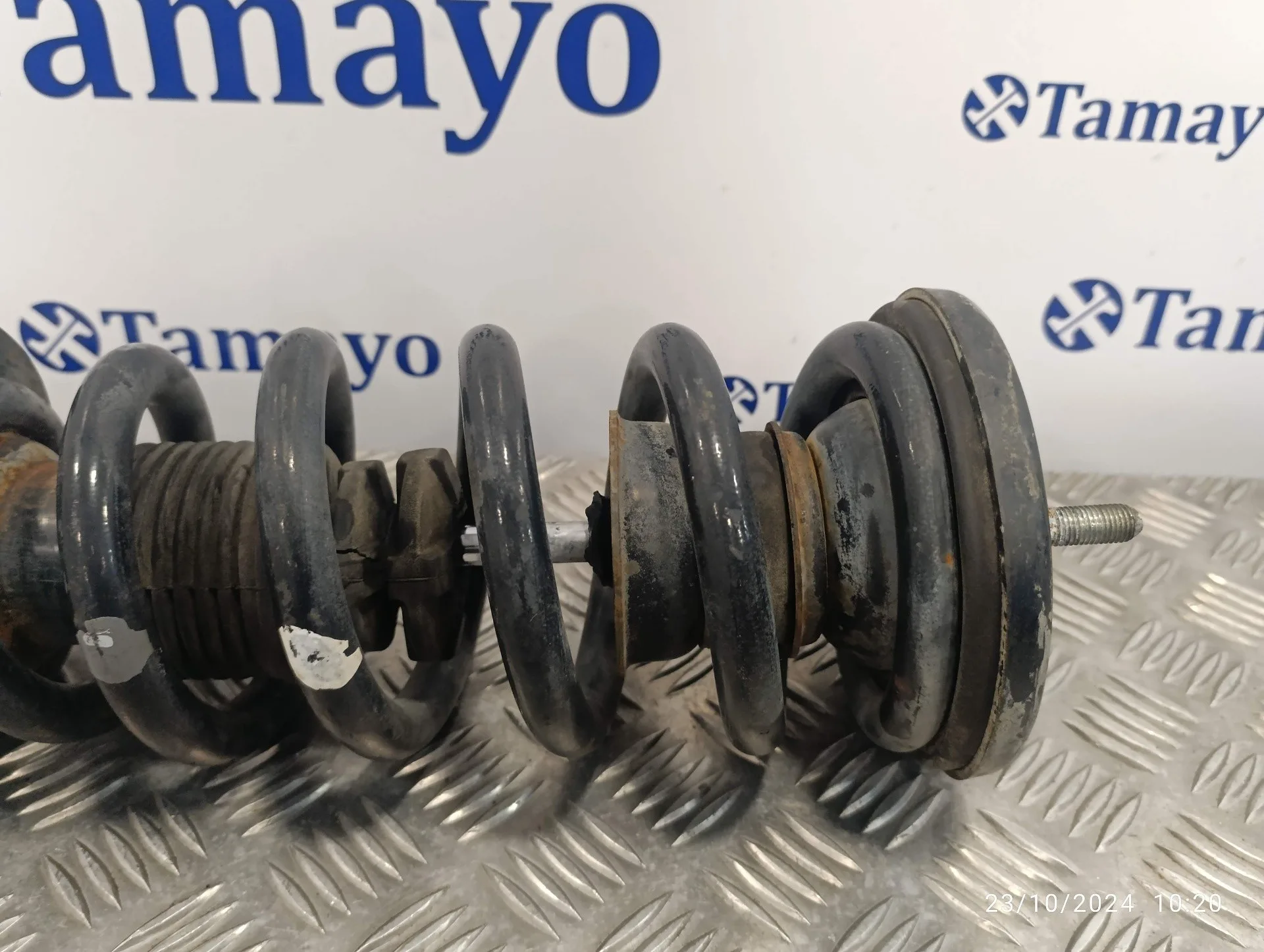 Amortiguador Delantero Izquierdo para Mitsubishi Montero (V80/V90)