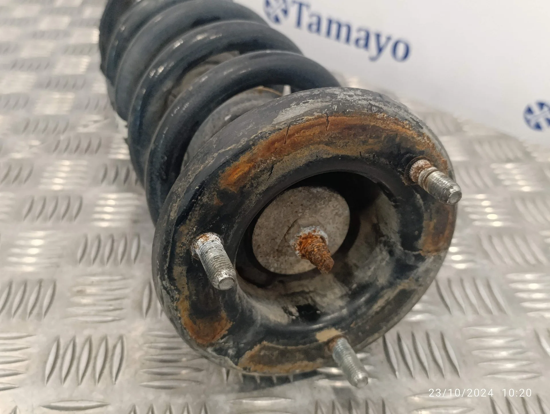Amortiguador Delantero Izquierdo para Mitsubishi Montero (V80/V90)