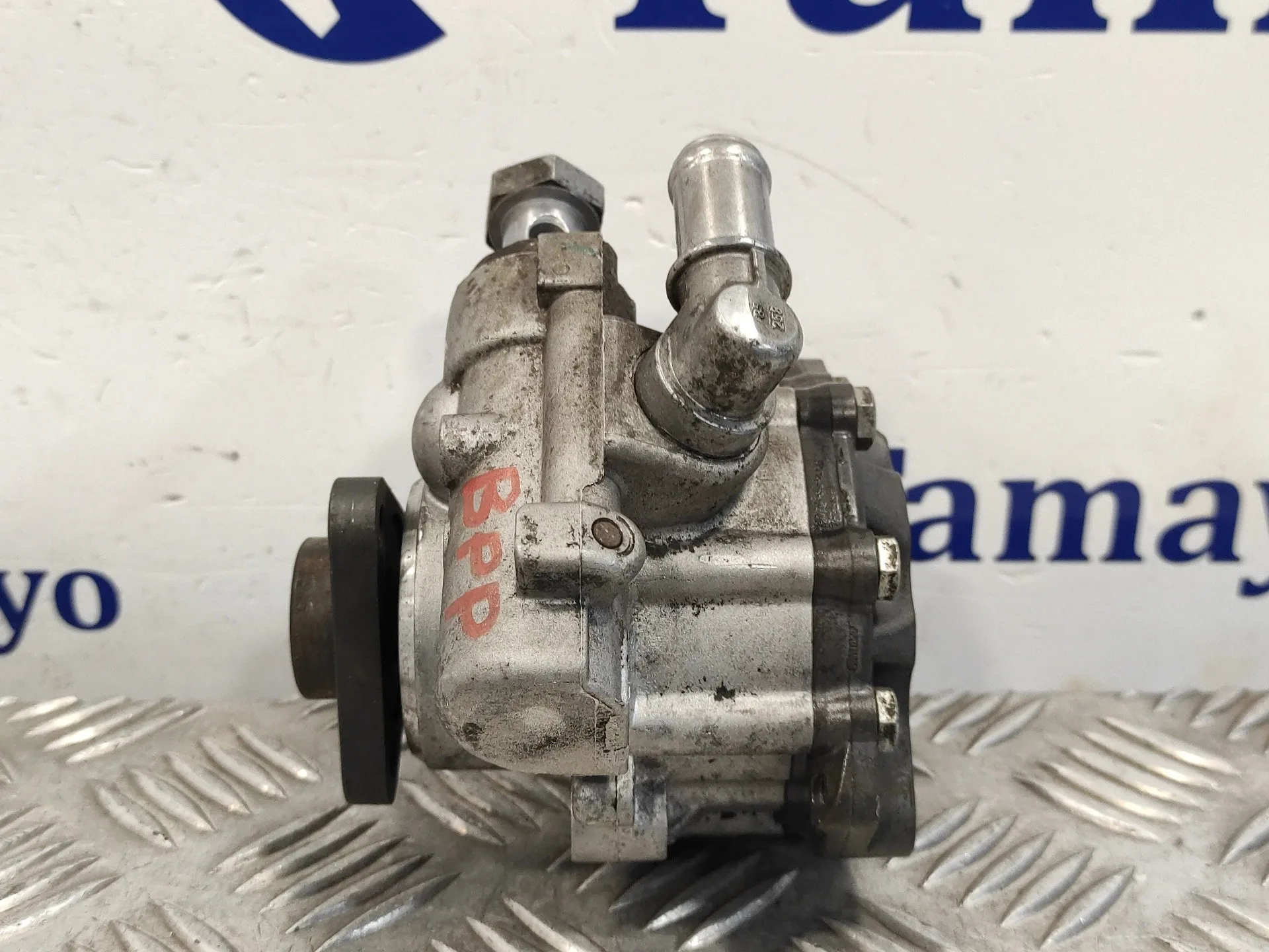 Bomba Direccion para Audi A6 Avant (4F2)