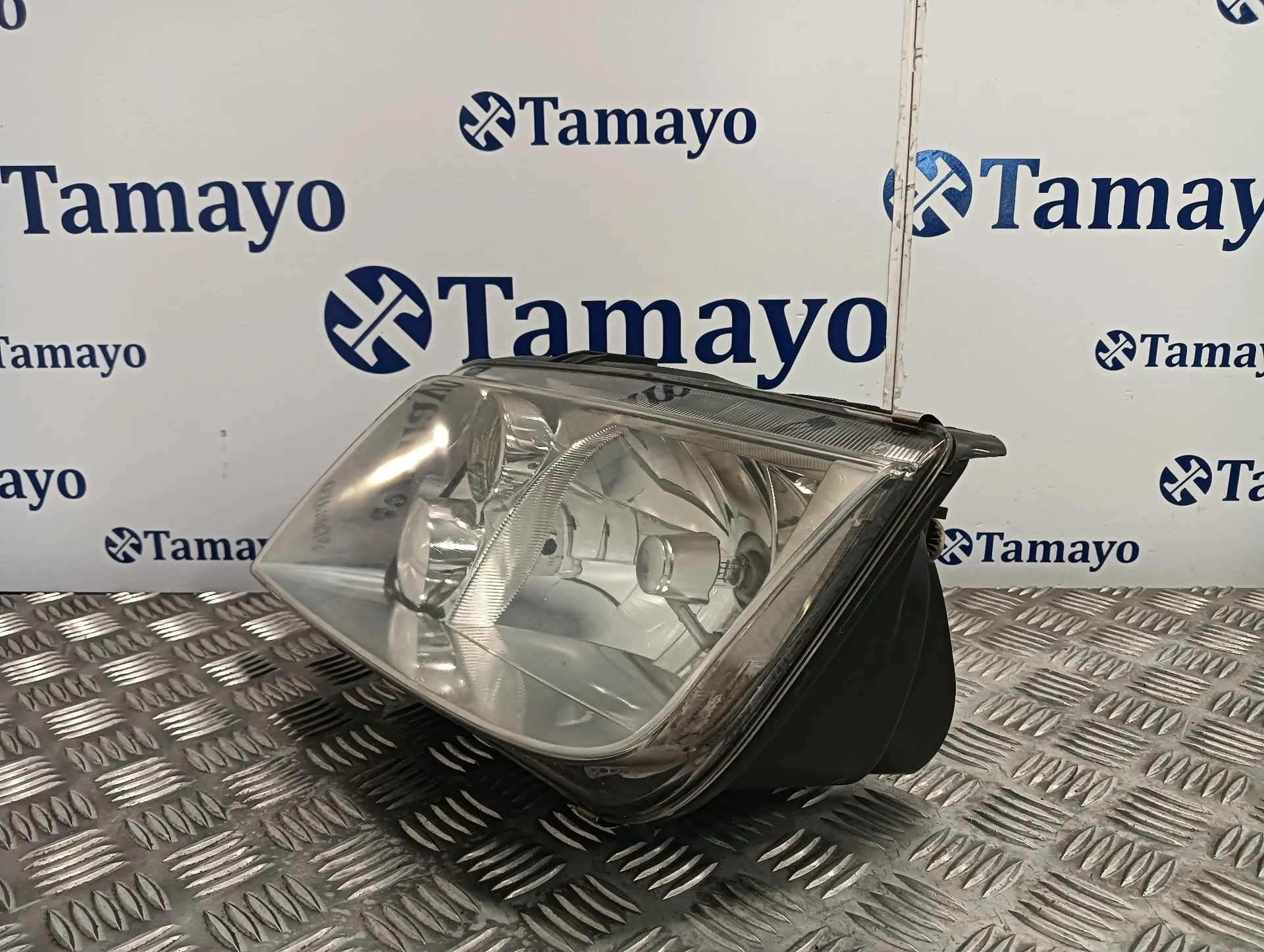 Faro Izquierdo para Volkswagen Bora Berlina (1J2)