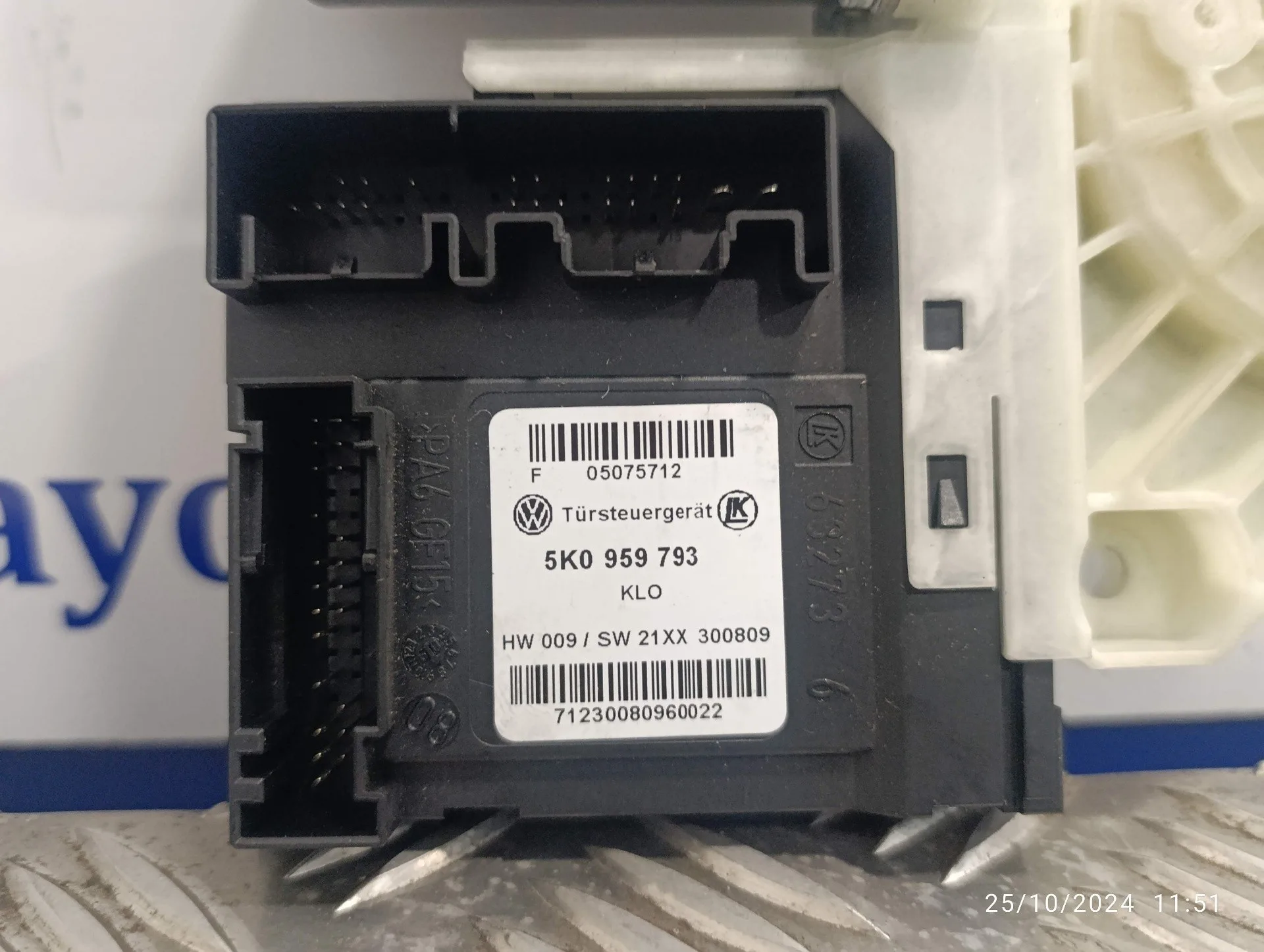 Motor Elevalunas Delantero Izquierdo para Volkswagen Golf Vi (5K1)