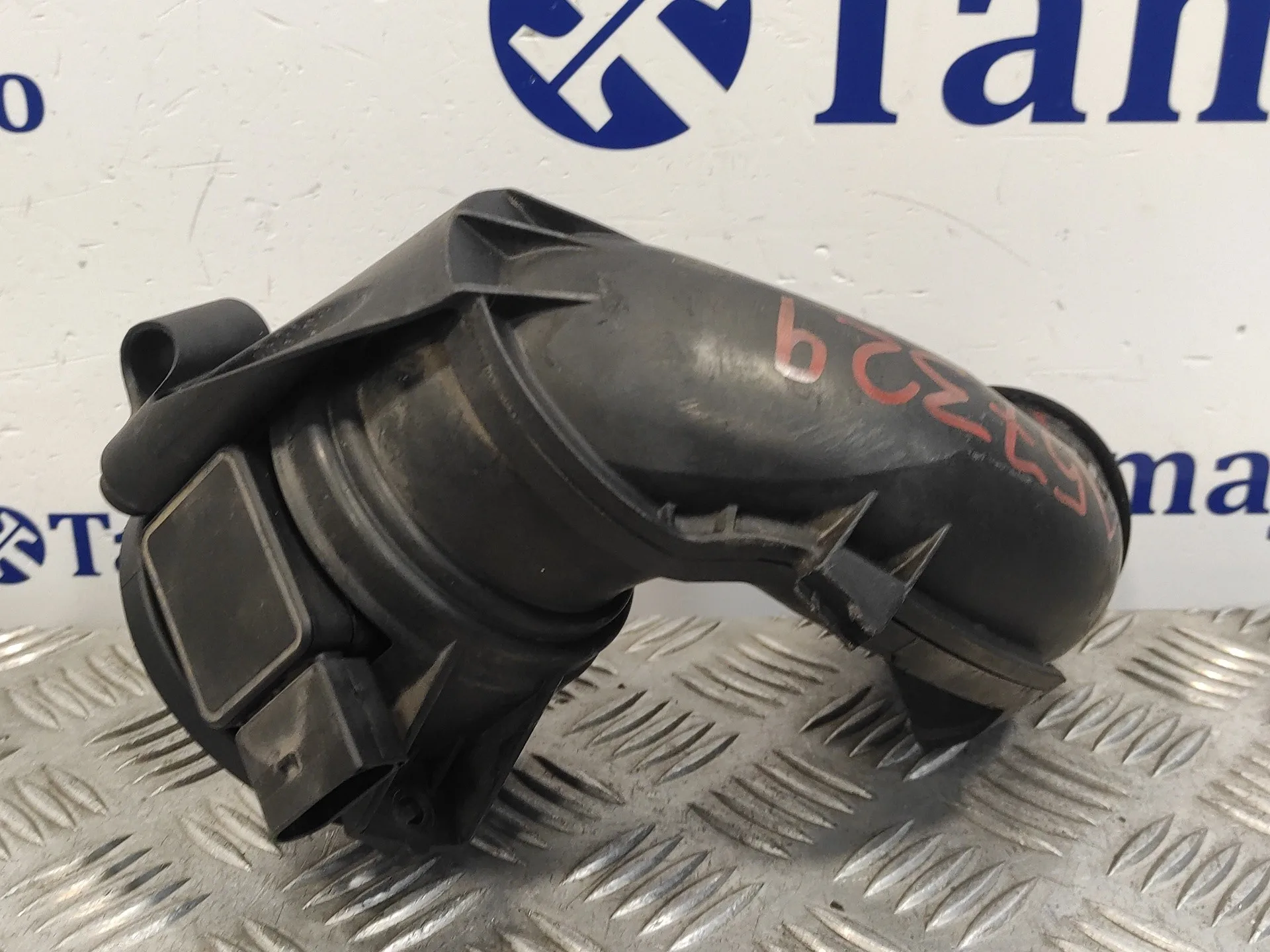 Tubo para Mercedes-Benz Clase C (W203) Familiar