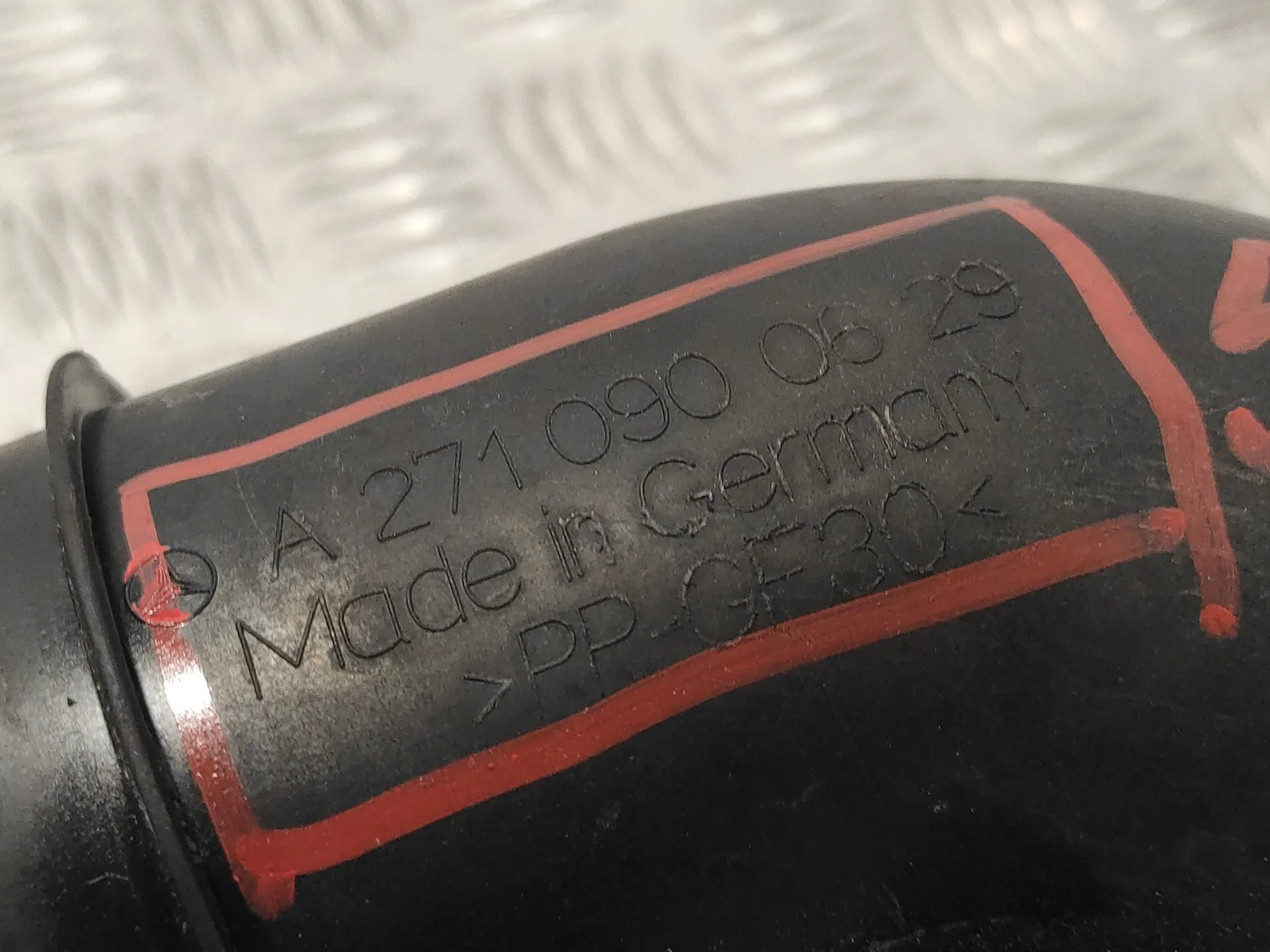 Tubo para Mercedes-Benz Clase C (W203) Familiar