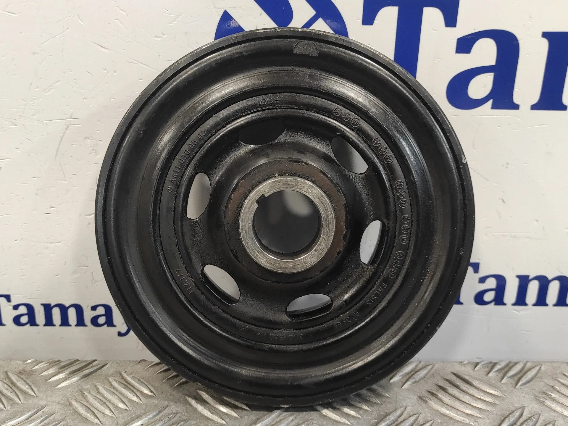 Polea Ciguenal para Mercedes-Benz Sprinter 02.00 -> Caja Cerrada
