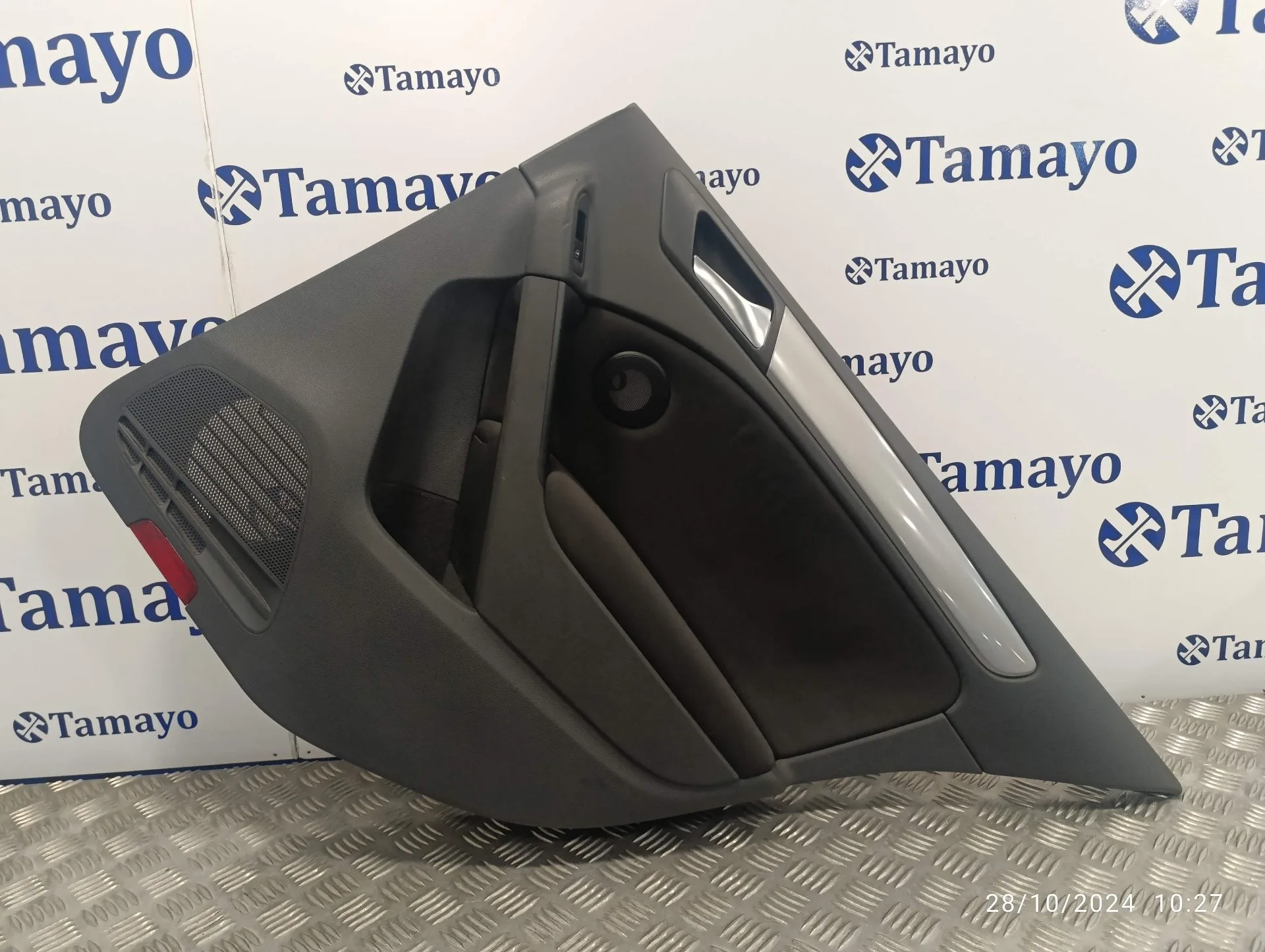Guarnecido Puerta Trasera Derecha para Volkswagen Golf Vi (5K1)