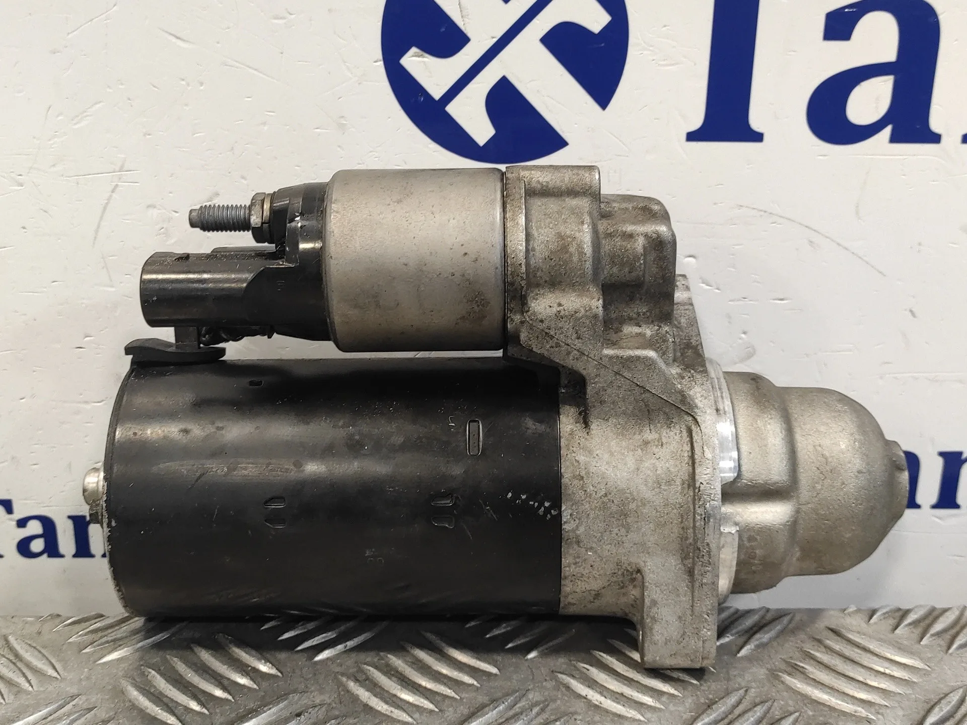 Motor Arranque para Audi A6 Berlina (4F2)