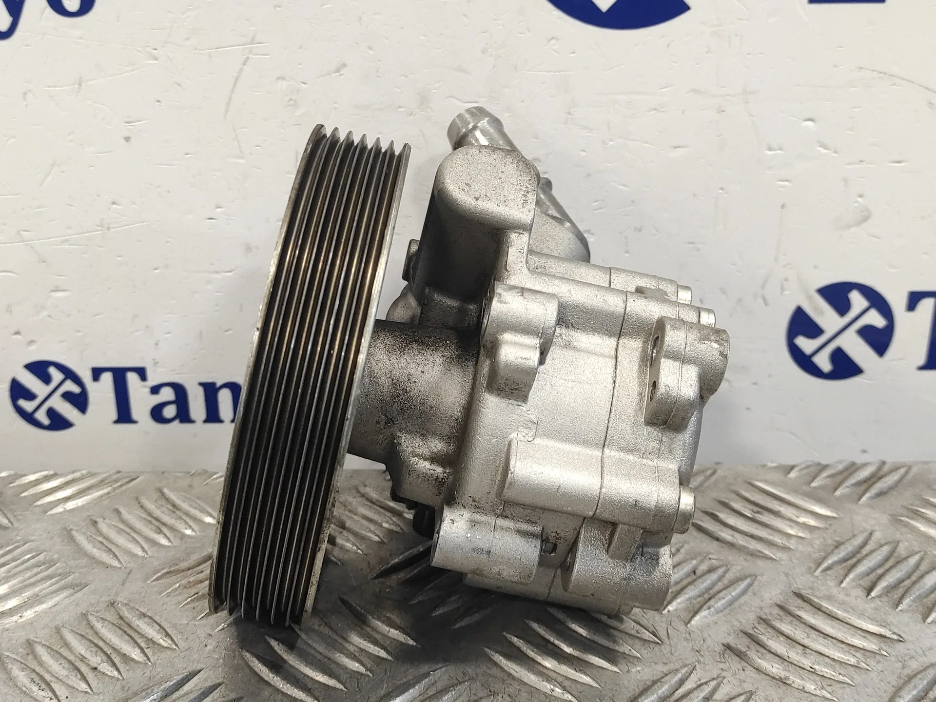 Bomba Direccion para Peugeot 407