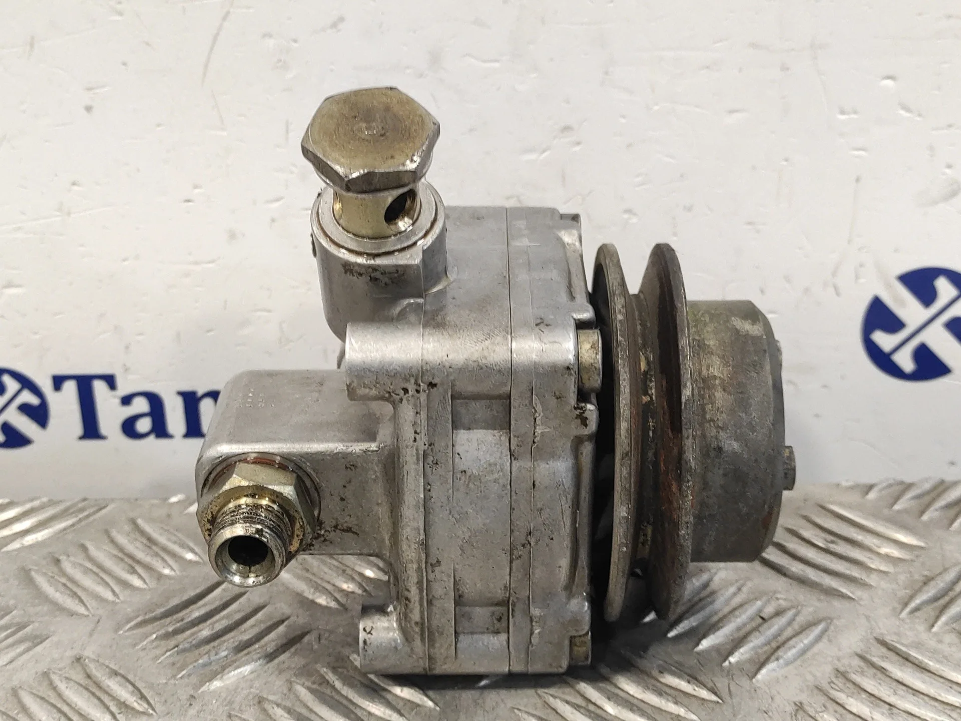Bomba Direccion para Toyota Land Cruiser (J7)
