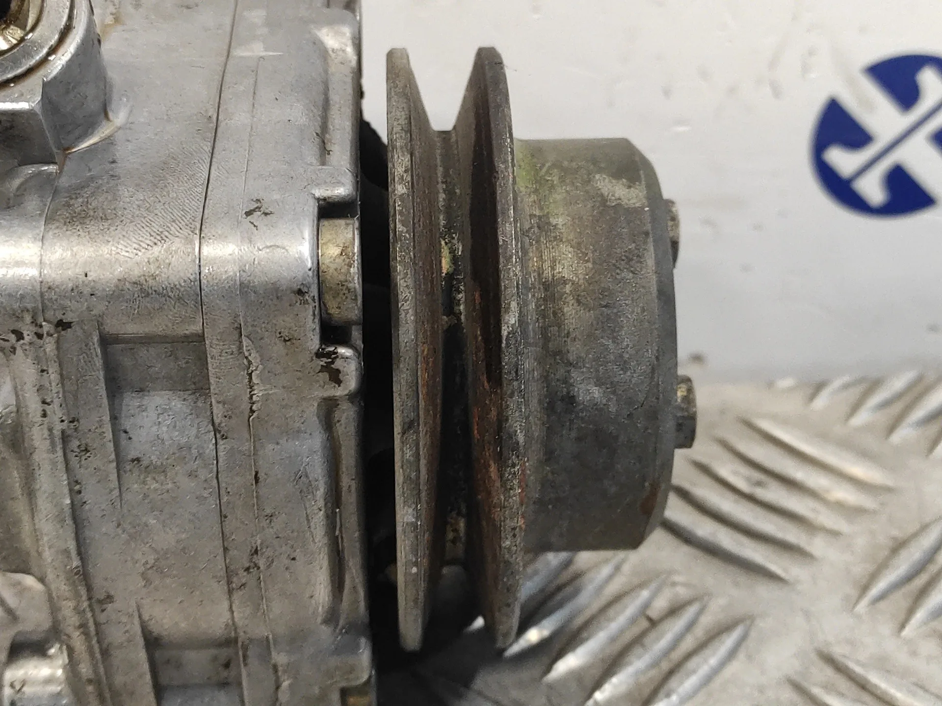 Bomba Direccion para Toyota Land Cruiser (J7)