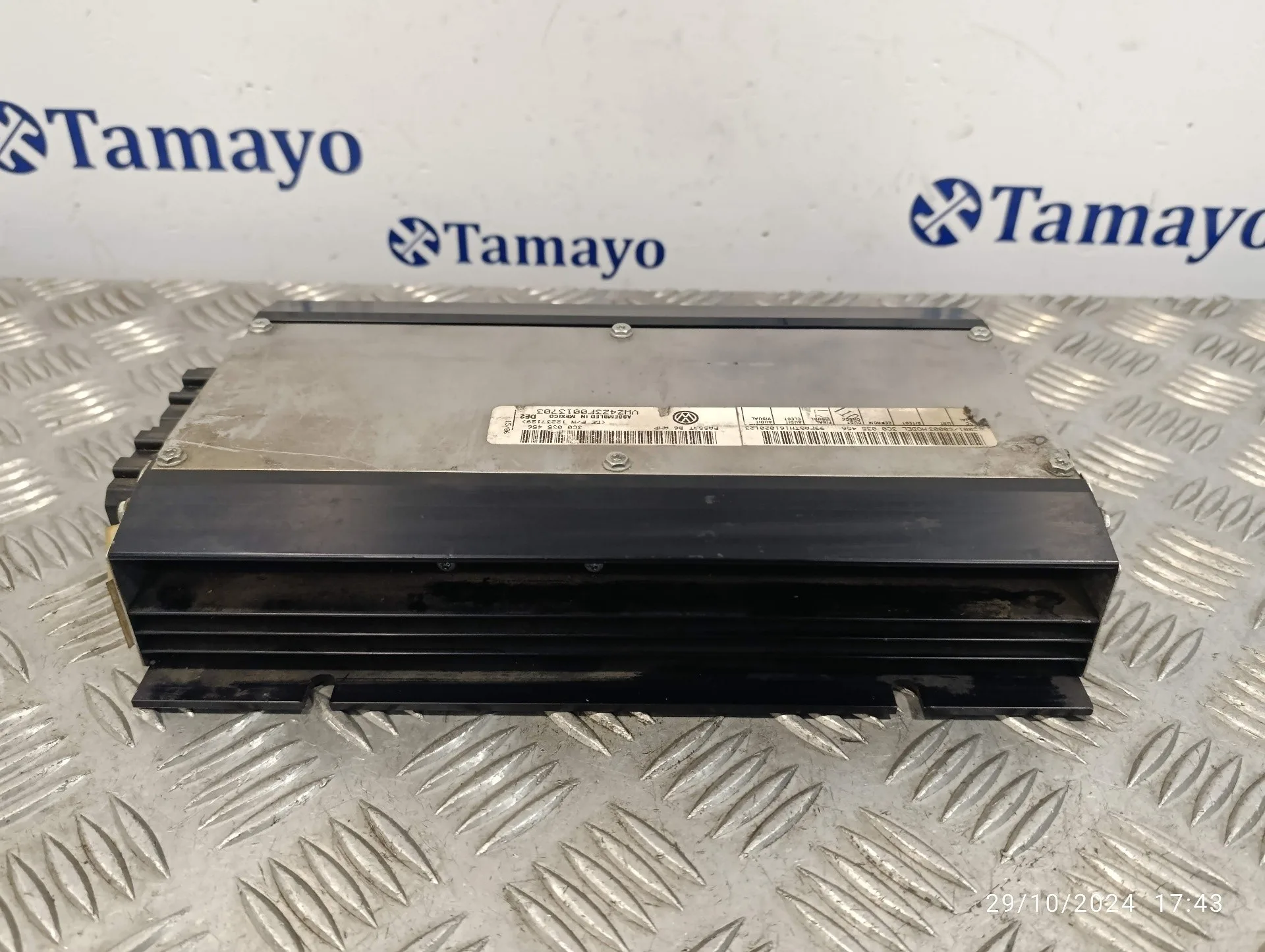 Amplificador De Antena para Volkswagen Passat Berlina (3C2)
