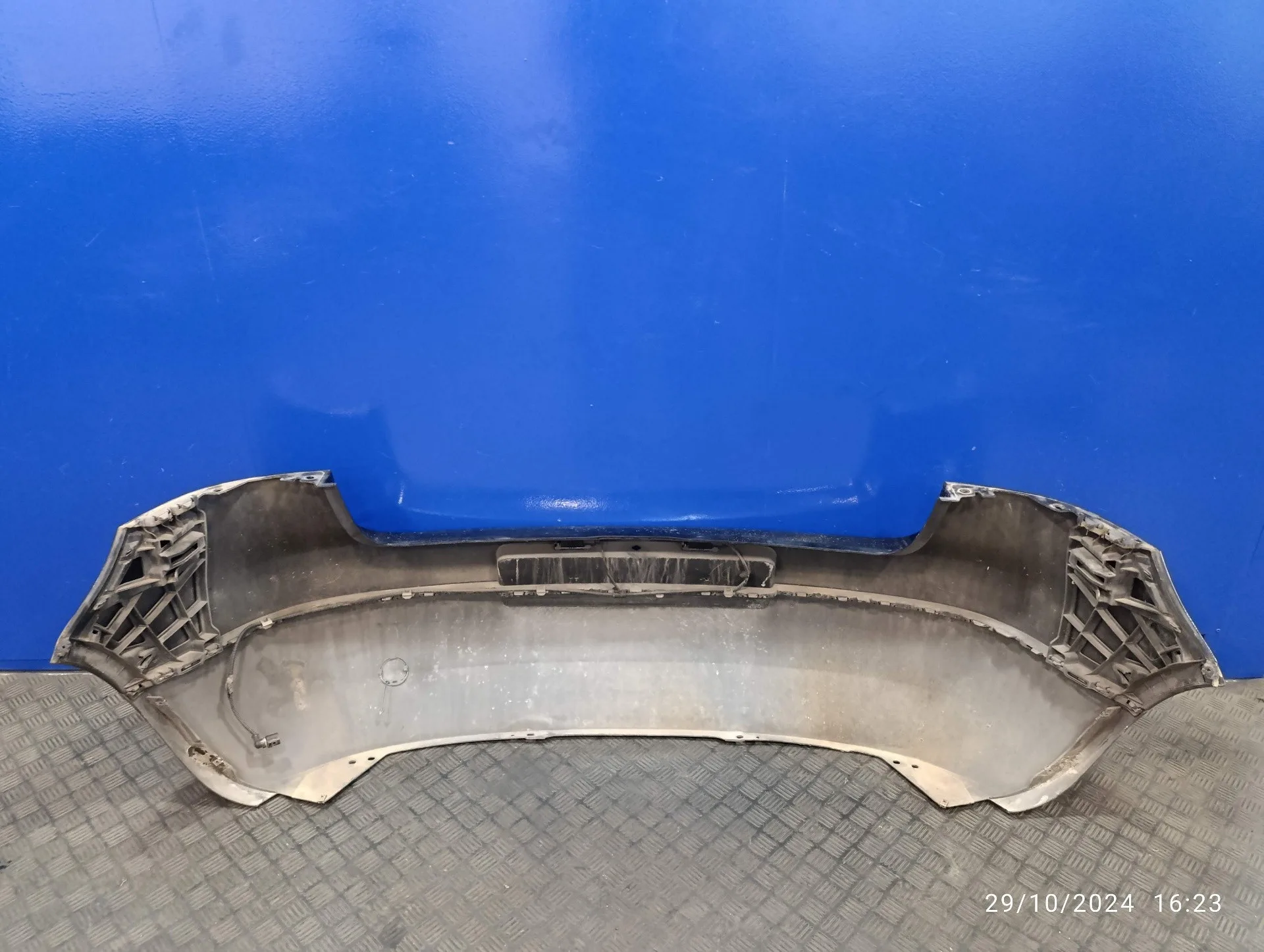 Paragolpes Trasero para Volkswagen Golf V Berlina (1K1)