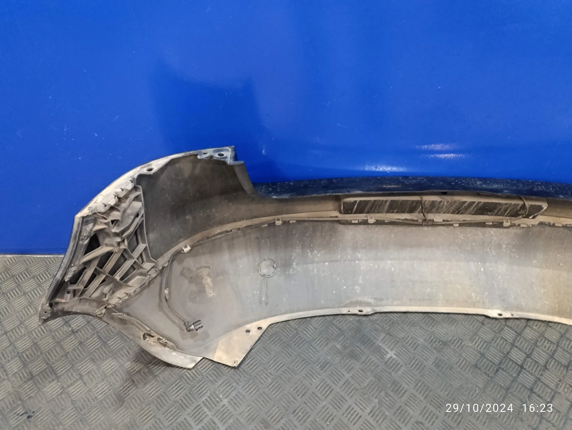 Paragolpes Trasero para Volkswagen Golf V Berlina (1K1)