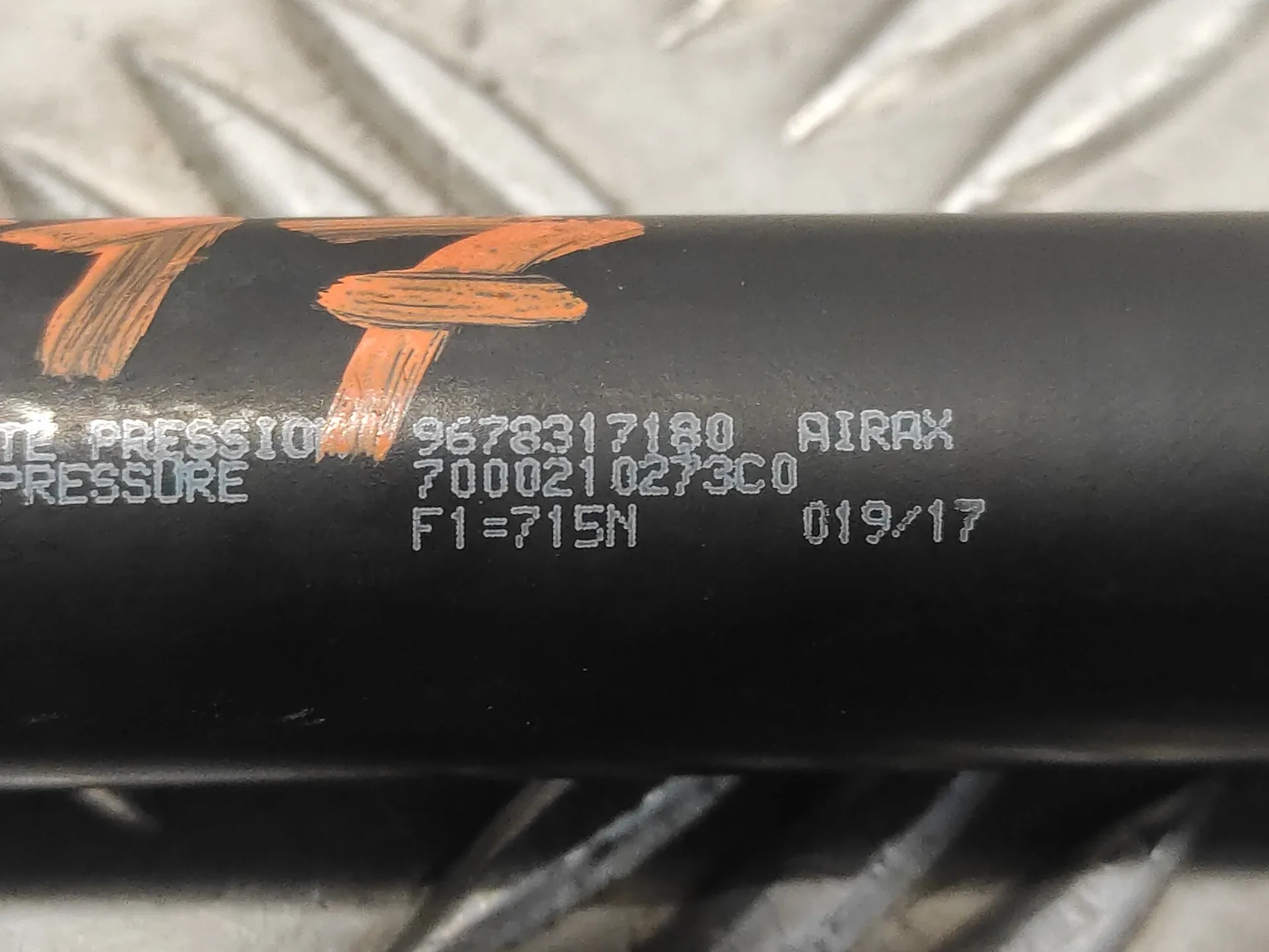 Amortiguadores Maletero / Porton para Peugeot 2008 (--.2013->)