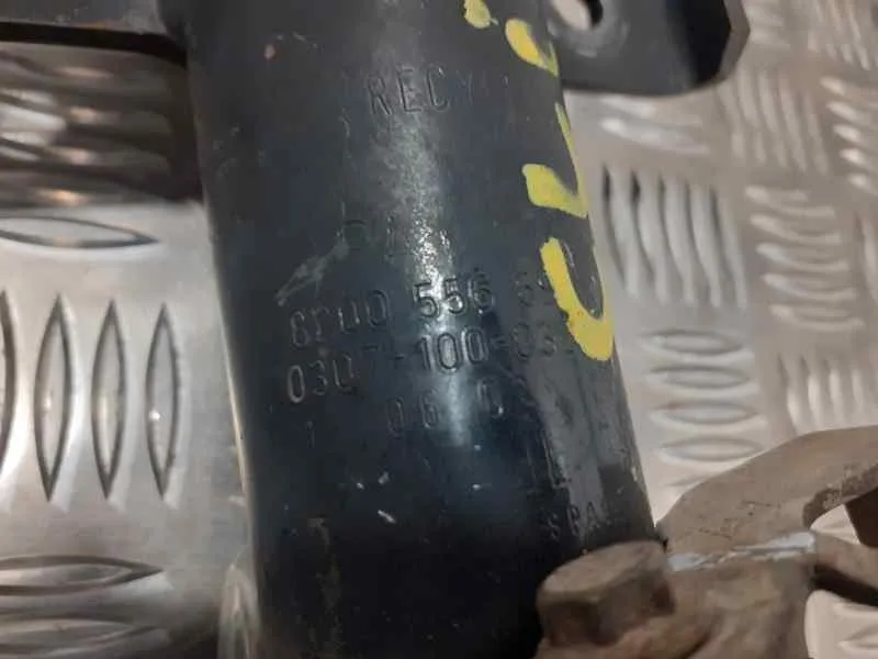 Amortiguador Delantero Derecho para Renault Clio Iii