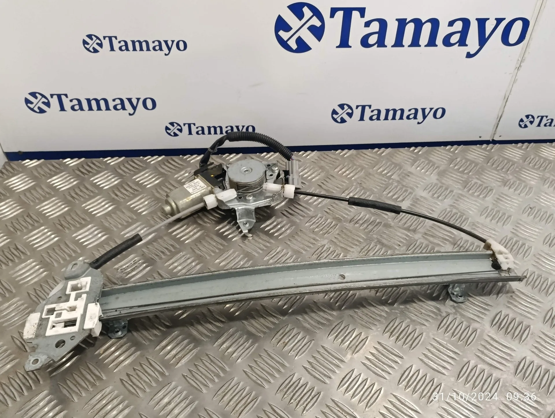 Elevalunas Delantero Derecho para Nissan X-Trail (T30)