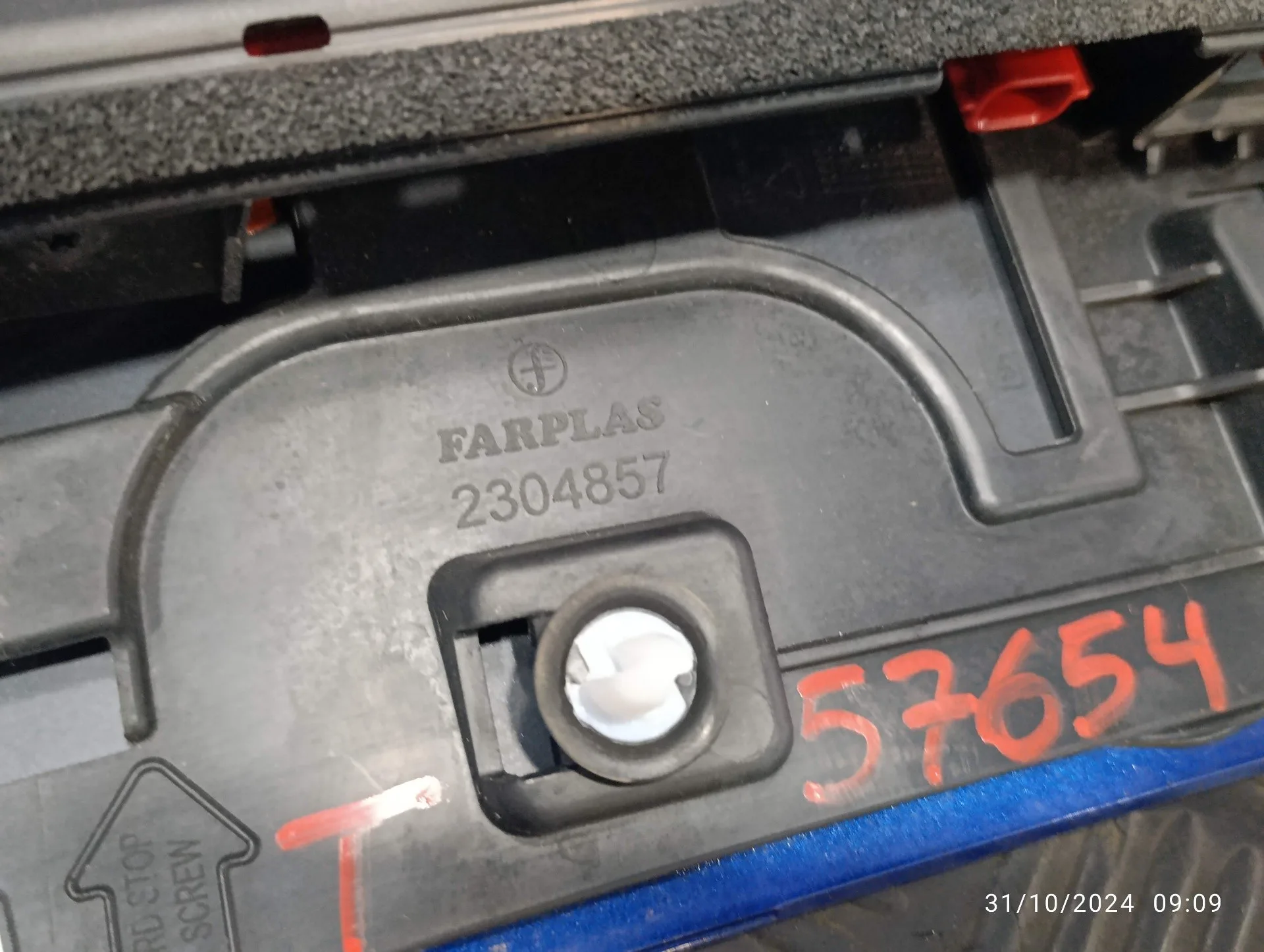 Aleron Trasero para Renault Clio V