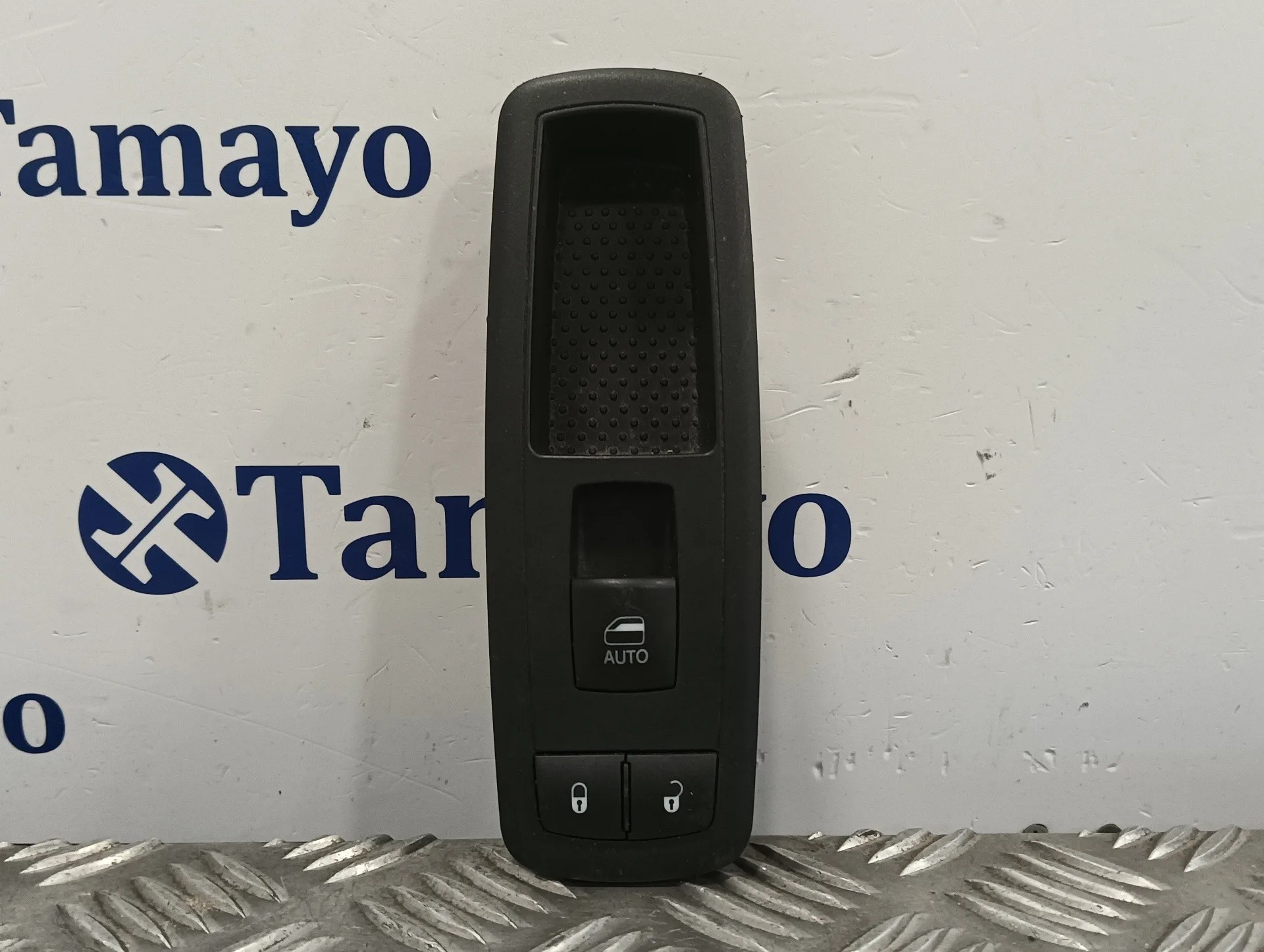 Mando Elevalunas Delantero Derecho para Fiat Freemont (345)