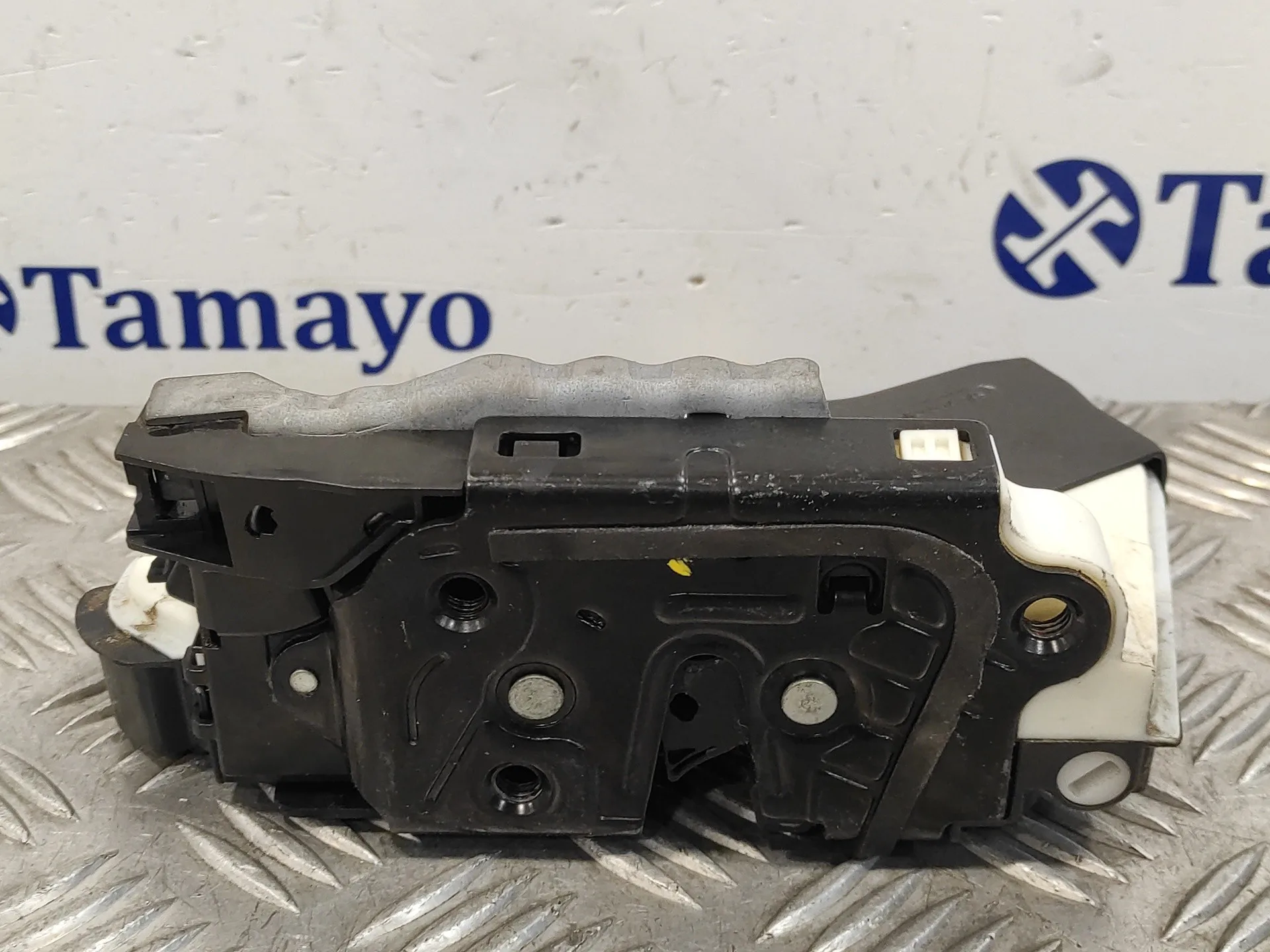 Cerradura Puerta Trasera Izquierda para Volkswagen Passat Lim. (3G2)
