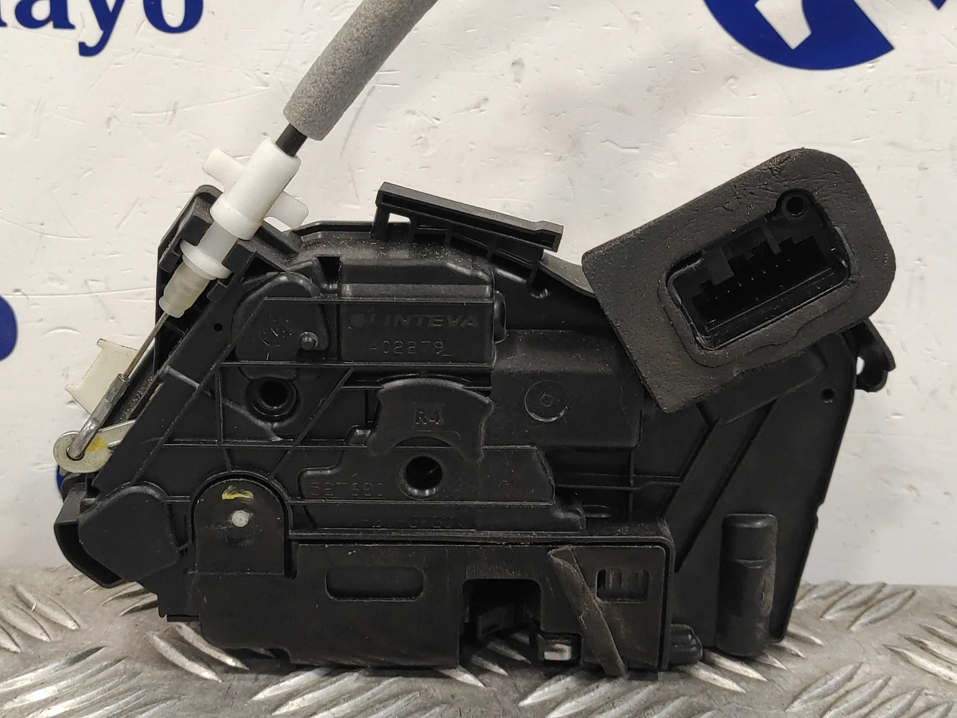 Cerradura Puerta Delantera Derecha para Volkswagen Passat Lim. (3G2)