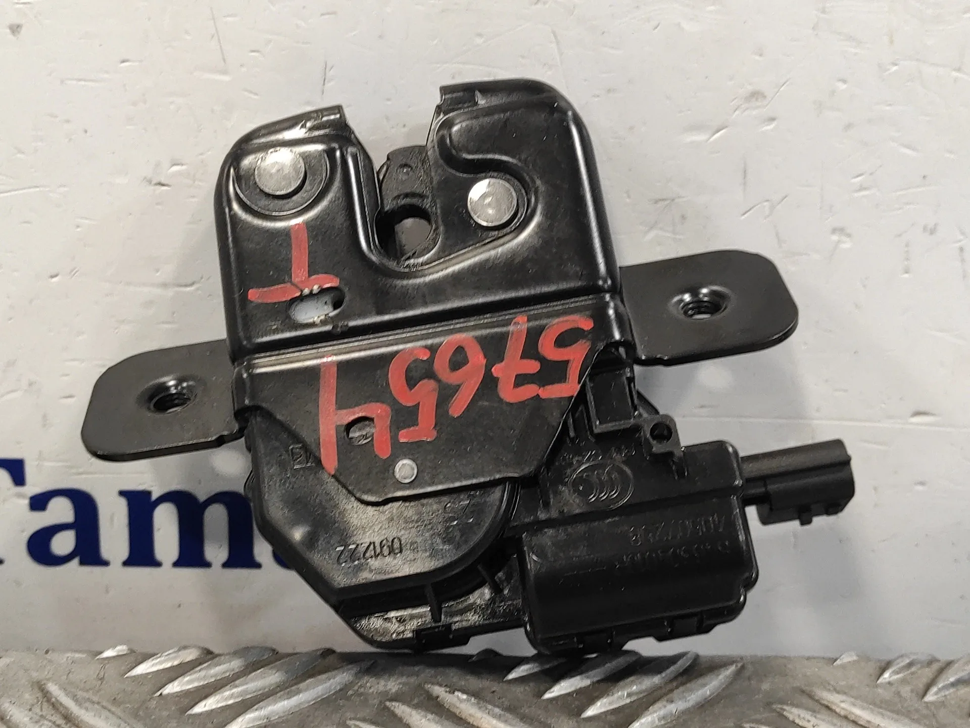 Cerradura Maletero / Porton para Renault Clio V