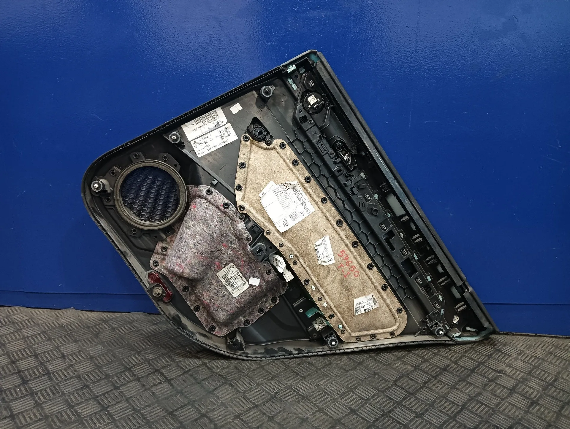 Guarnecido Puerta Trasera Izquierda para Volkswagen Passat Variant (3G5)