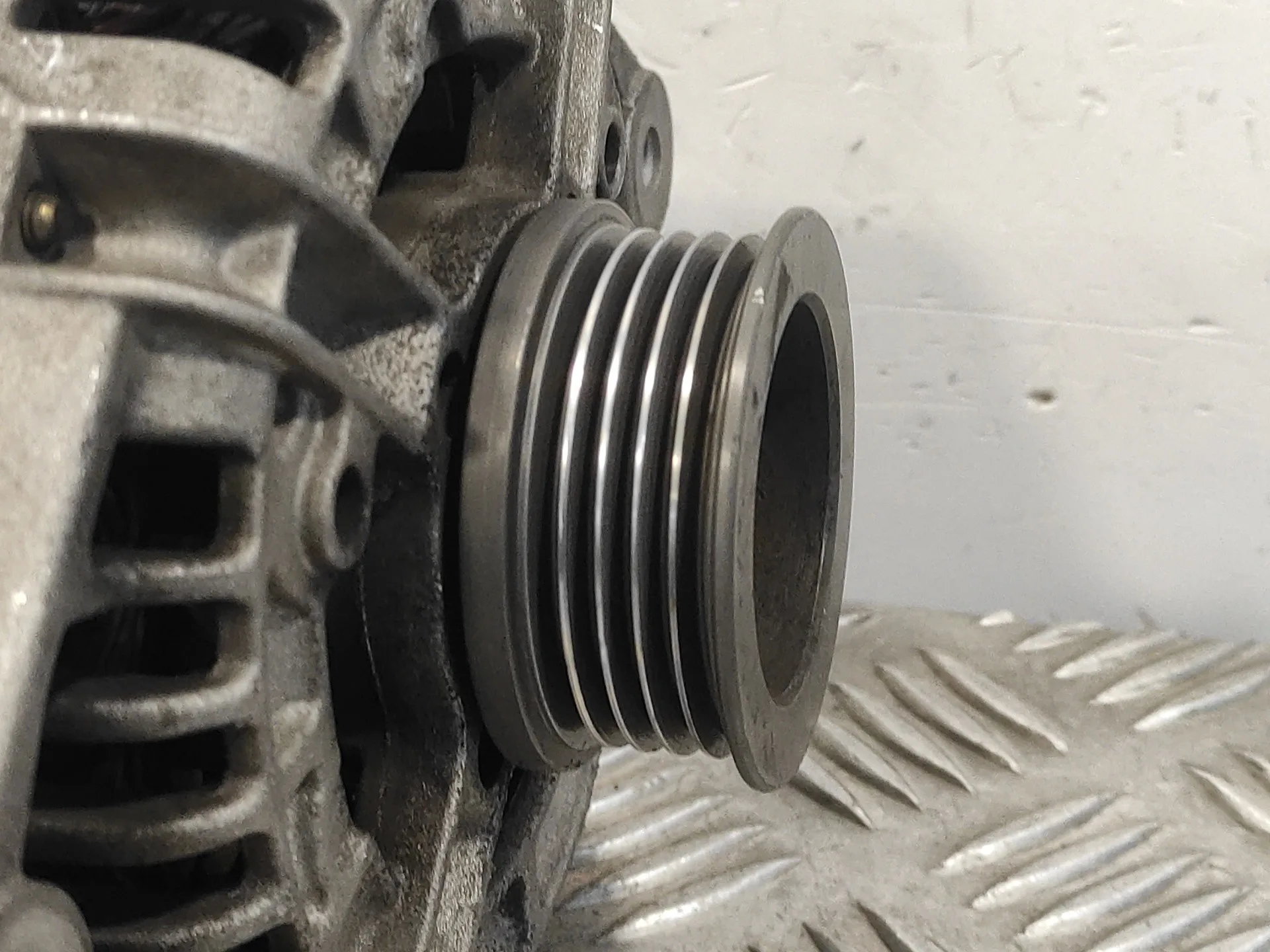 Alternador para Opel Astra G Berlina