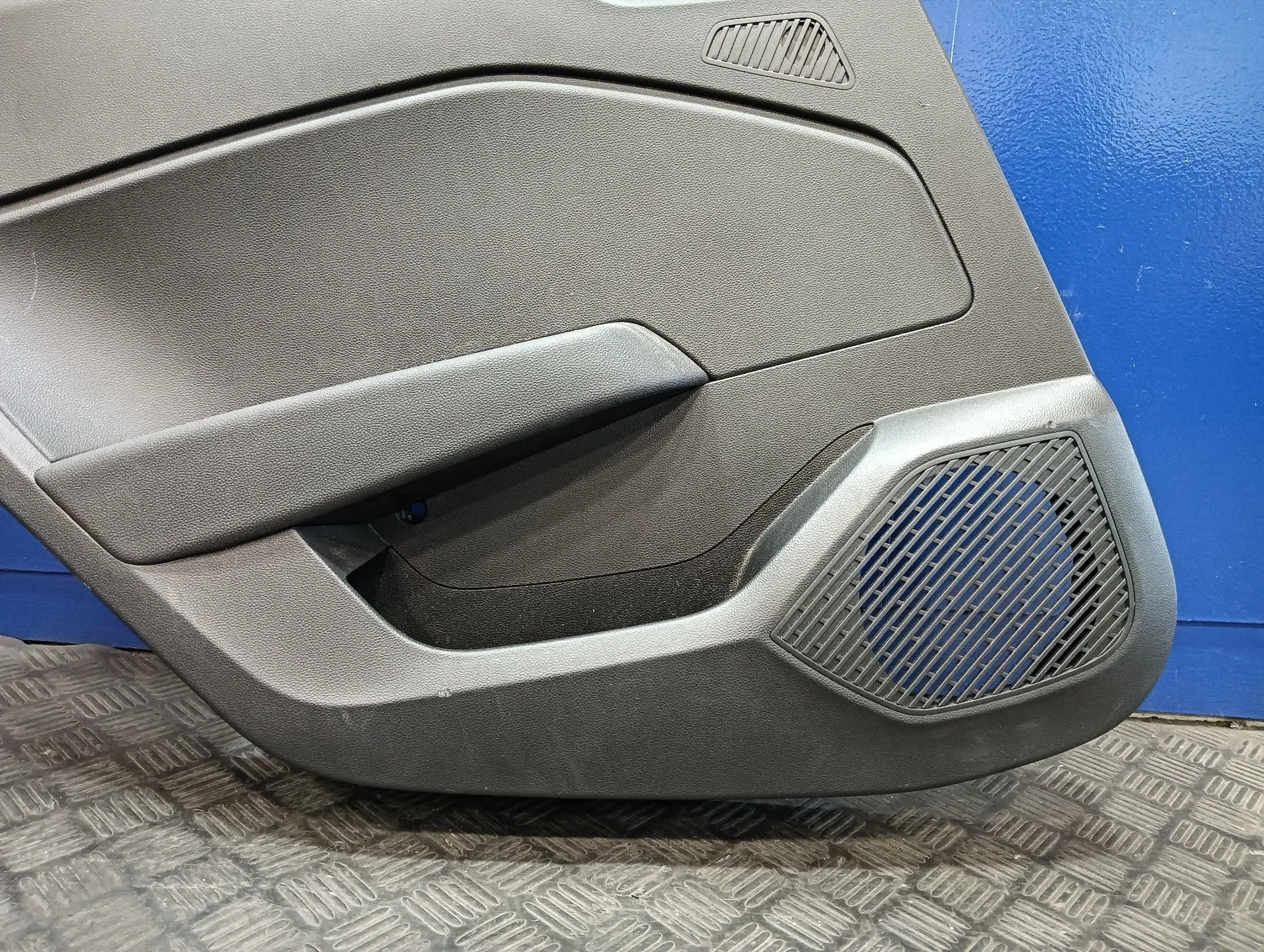 Guarnecido Puerta Trasera Izquierda para Renault Clio V