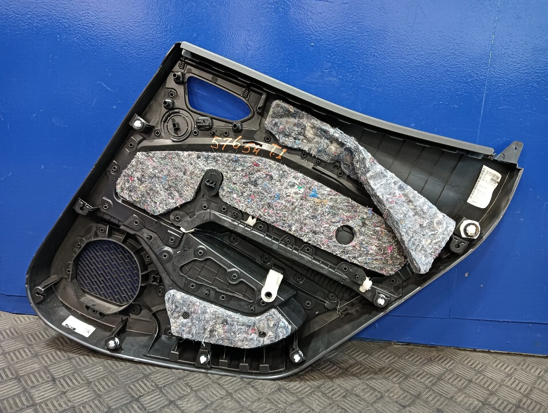 Guarnecido Puerta Trasera Izquierda para Renault Clio V