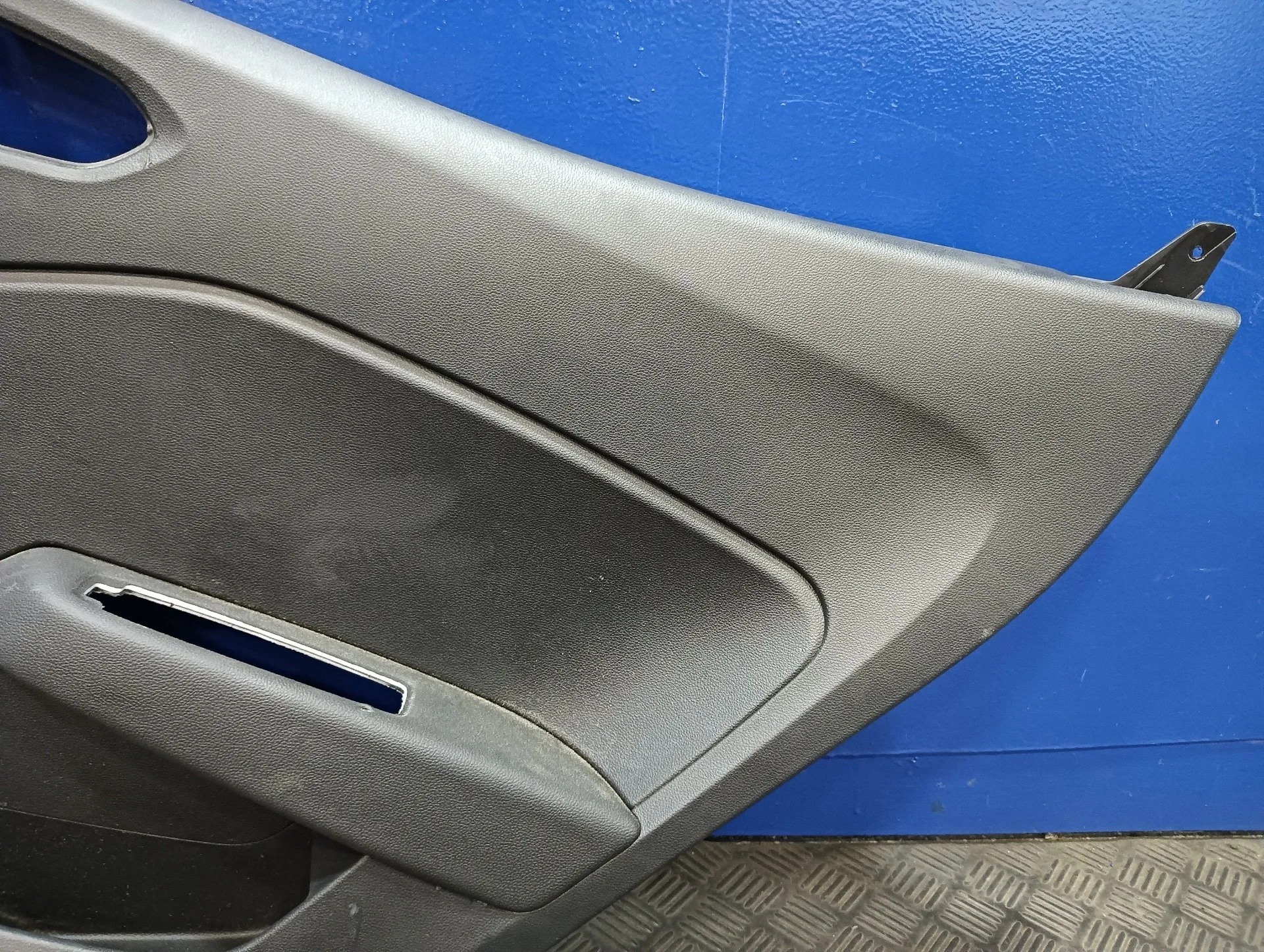 Guarnecido Puerta Trasera Derecha para Renault Clio V