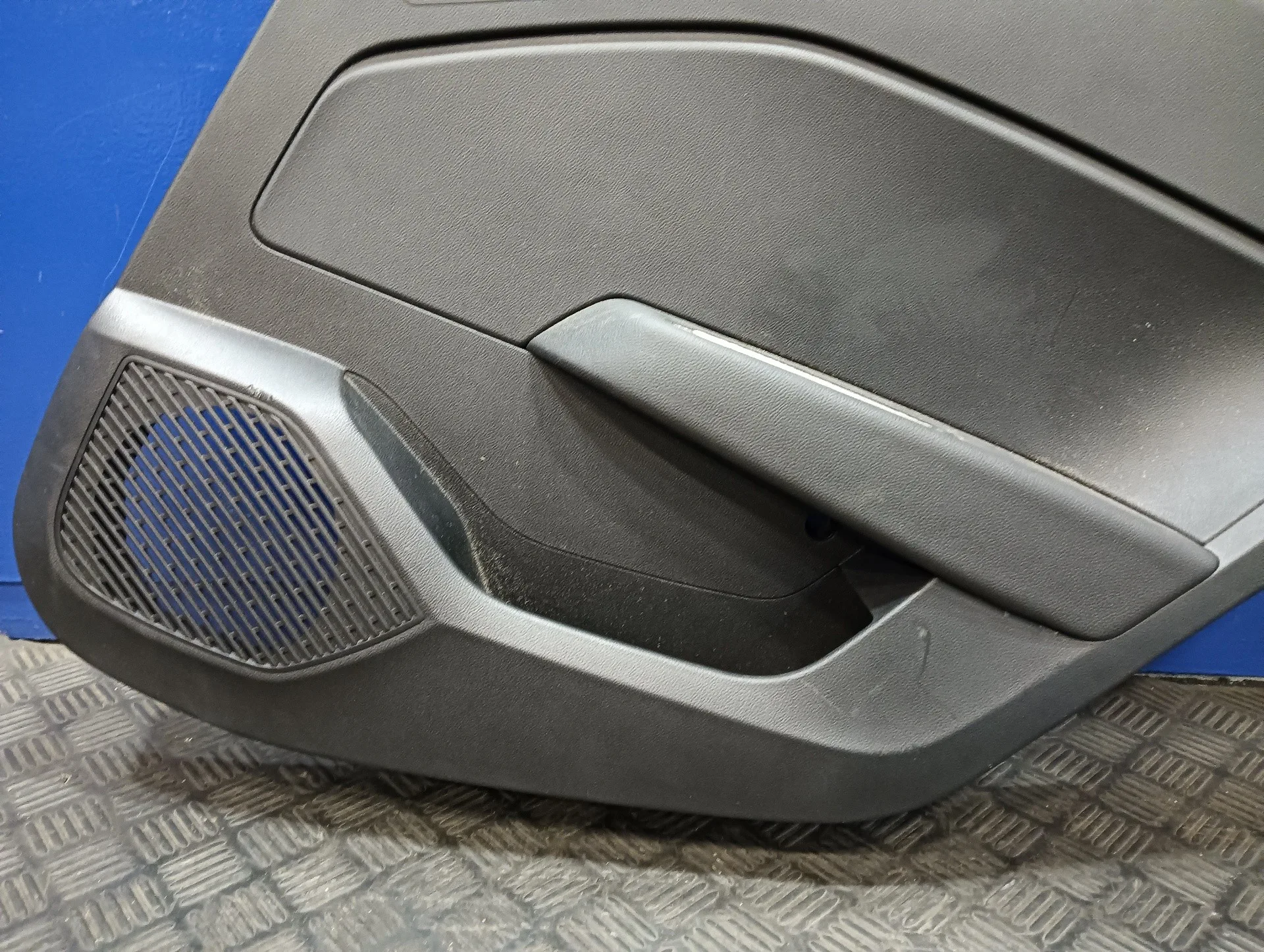 Guarnecido Puerta Trasera Derecha para Renault Clio V