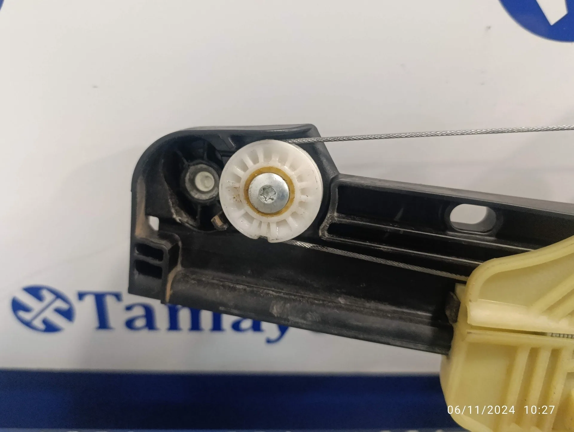 Elevalunas Delantero Izquierdo para Renault Clio V