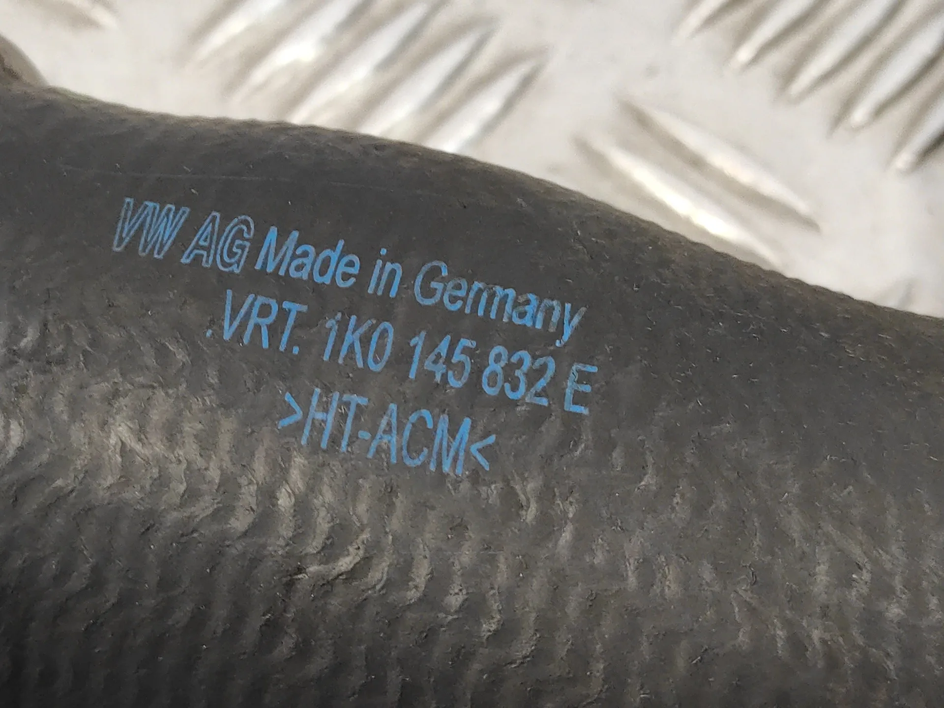Tubo para Volkswagen Touran (1T1)