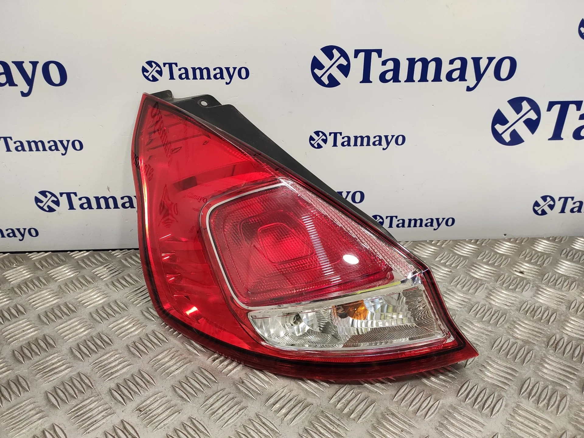 Piloto Trasero Izquierdo para Ford Fiesta (Ccn)